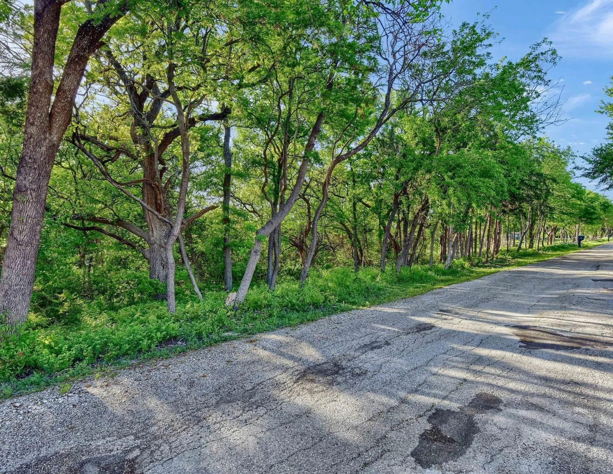 Unimproved Land For Sale in Grayson County , 5.63 acres Thompson Heights, Denison, Texas 75020, 0, 0, Garage spaces, 0 Sqft, built in 0, Price $2,395,000, mls#21235774, Real Estate Agent in Denison, Homes For Sale in Grayson county, Homes For Sale in Denison, Realtor in Denison Texas, Real Estate Brokerage Independent Realty Texas, Luminita Cordes Realtor