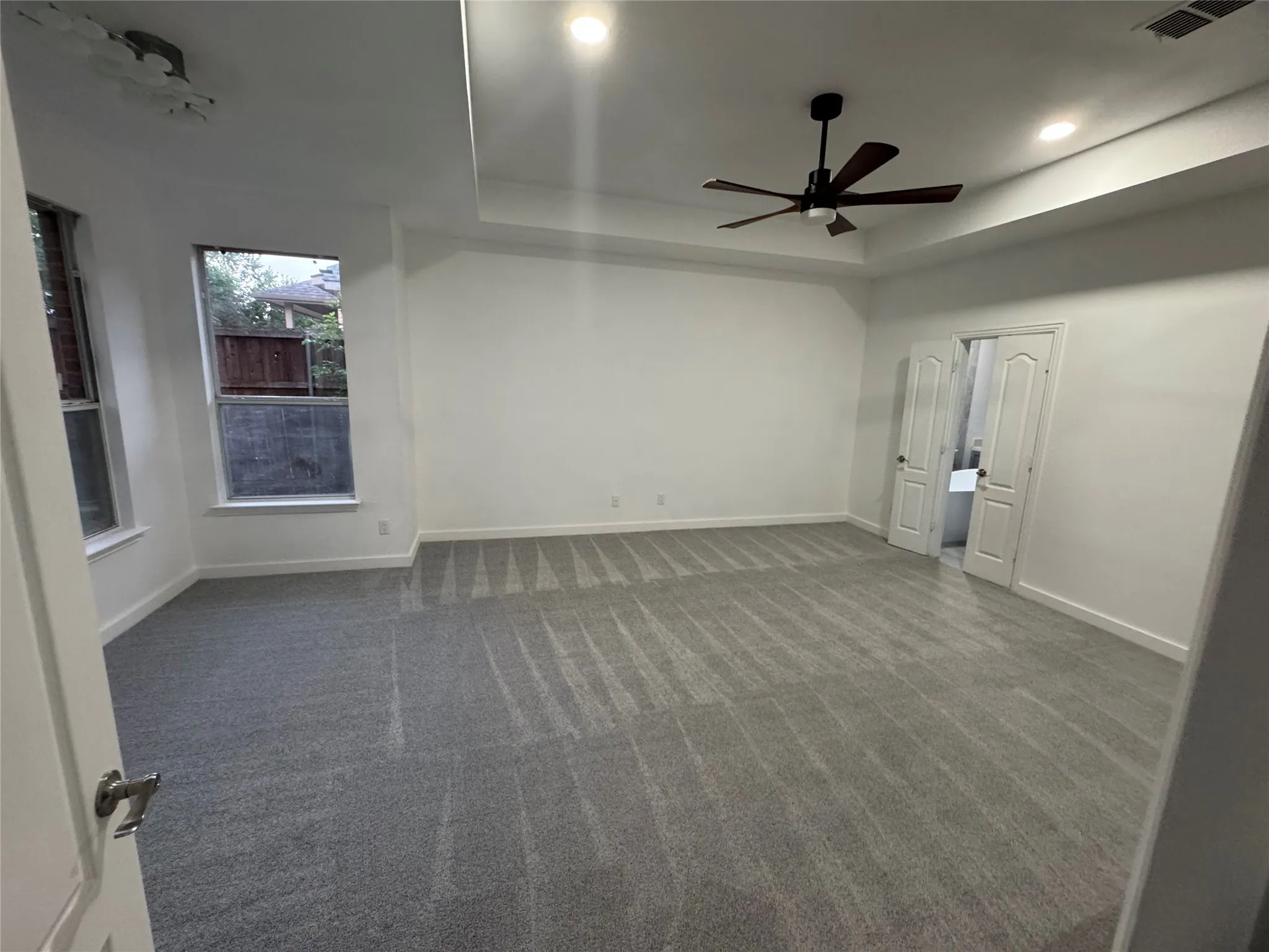 Single Family Residence For Sale in Denton County , 2105 Woodview Drive, Flower Mound, Texas 75028, 5 Bedroom, 4 Bathroom, 2 Garage spaces, 3,229 Sqft, built in 2001, mls#21238008, Real Estate Agent in Flower Mound, Homes For Sale in Denton county, Homes For Sale in Flower Mound, Realtor in Flower Mound Texas, Real Estate Brokerage Independent Realty Texas, Luminita Cordes Realtor