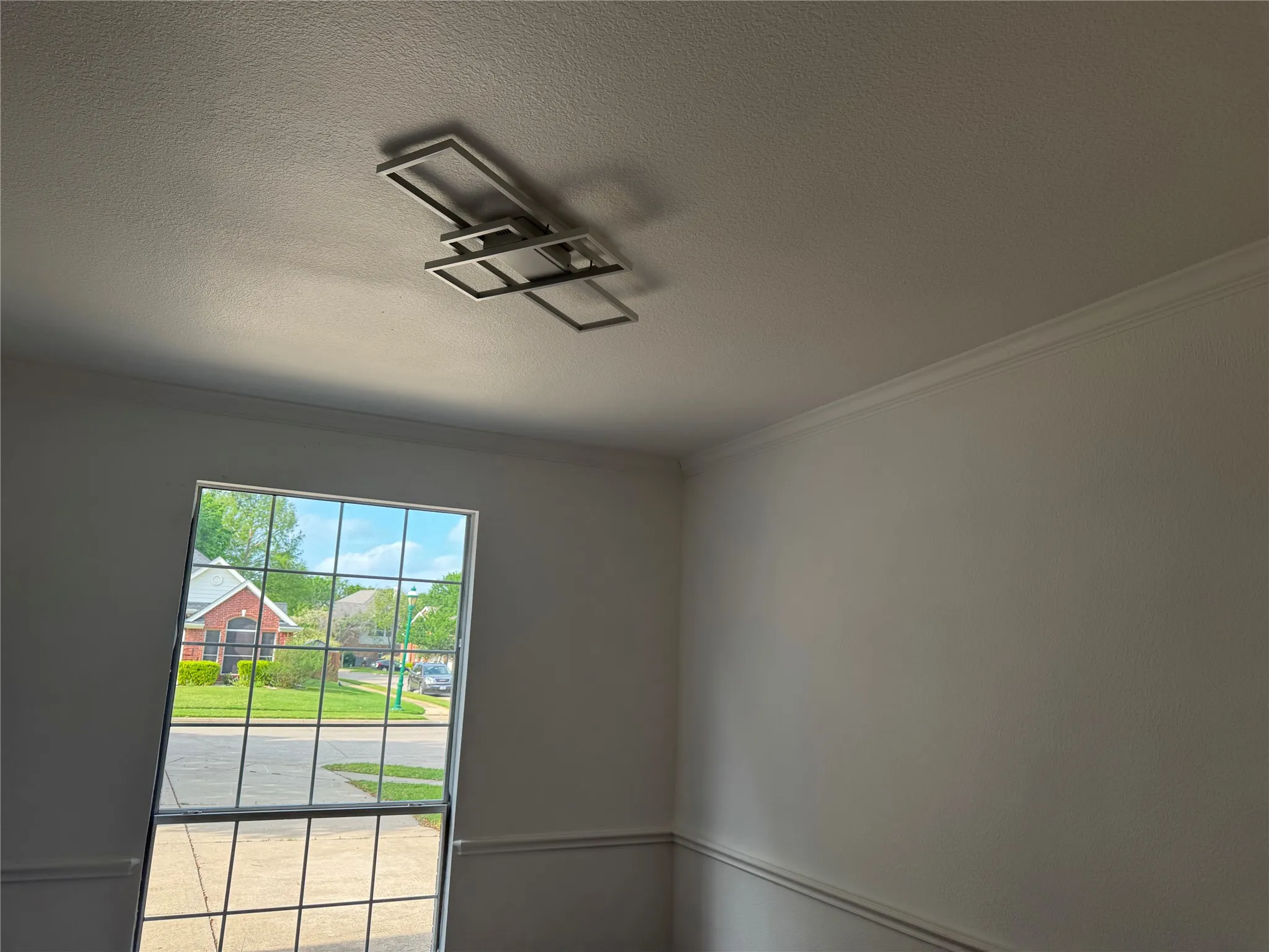 Single Family Residence For Sale in Denton County , 2105 Woodview Drive, Flower Mound, Texas 75028, 5 Bedroom, 4 Bathroom, 2 Garage spaces, 3,229 Sqft, built in 2001, mls#21238008, Real Estate Agent in Flower Mound, Homes For Sale in Denton county, Homes For Sale in Flower Mound, Realtor in Flower Mound Texas, Real Estate Brokerage Independent Realty Texas, Luminita Cordes Realtor