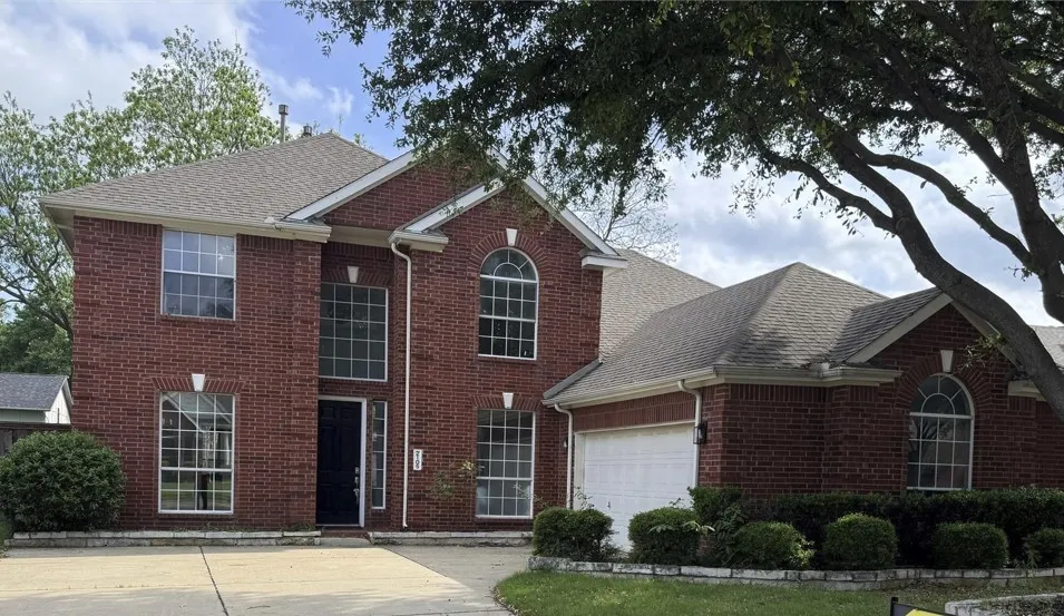 Single Family Residence For Sale in Denton County , 2105 Woodview Drive, Flower Mound, Texas 75028, 5 Bedroom, 4 Bathroom, 2 Garage spaces, 3,229 Sqft, built in 2001, mls#21238008, Real Estate Agent in Flower Mound, Homes For Sale in Denton county, Homes For Sale in Flower Mound, Realtor in Flower Mound Texas, Real Estate Brokerage Independent Realty Texas, Luminita Cordes Realtor