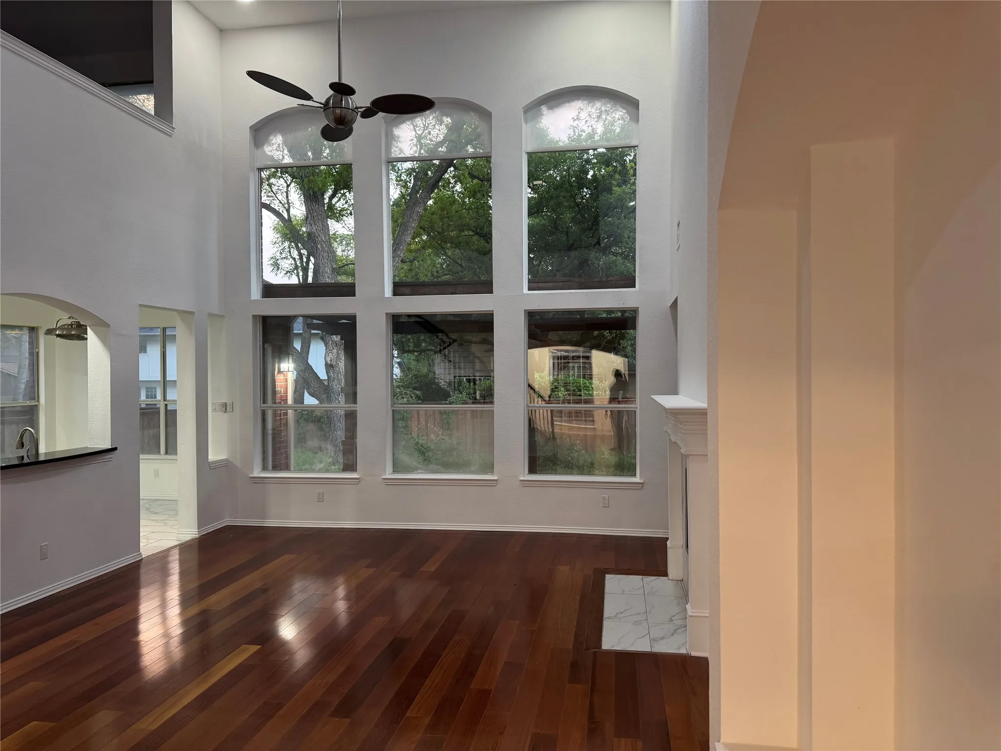 Single Family Residence For Sale in Denton County , 2105 Woodview Drive, Flower Mound, Texas 75028, 5 Bedroom, 4 Bathroom, 2 Garage spaces, 3,229 Sqft, built in 2001, mls#21238008, Real Estate Agent in Flower Mound, Homes For Sale in Denton county, Homes For Sale in Flower Mound, Realtor in Flower Mound Texas, Real Estate Brokerage Independent Realty Texas, Luminita Cordes Realtor