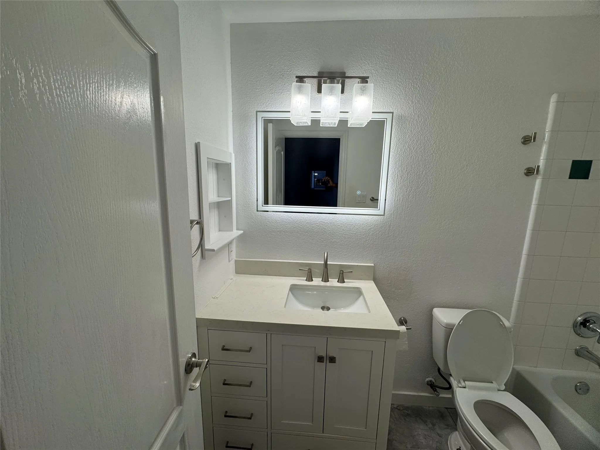 Single Family Residence For Sale in Denton County , 2105 Woodview Drive, Flower Mound, Texas 75028, 5 Bedroom, 4 Bathroom, 2 Garage spaces, 3,229 Sqft, built in 2001, mls#21238008, Real Estate Agent in Flower Mound, Homes For Sale in Denton county, Homes For Sale in Flower Mound, Realtor in Flower Mound Texas, Real Estate Brokerage Independent Realty Texas, Luminita Cordes Realtor