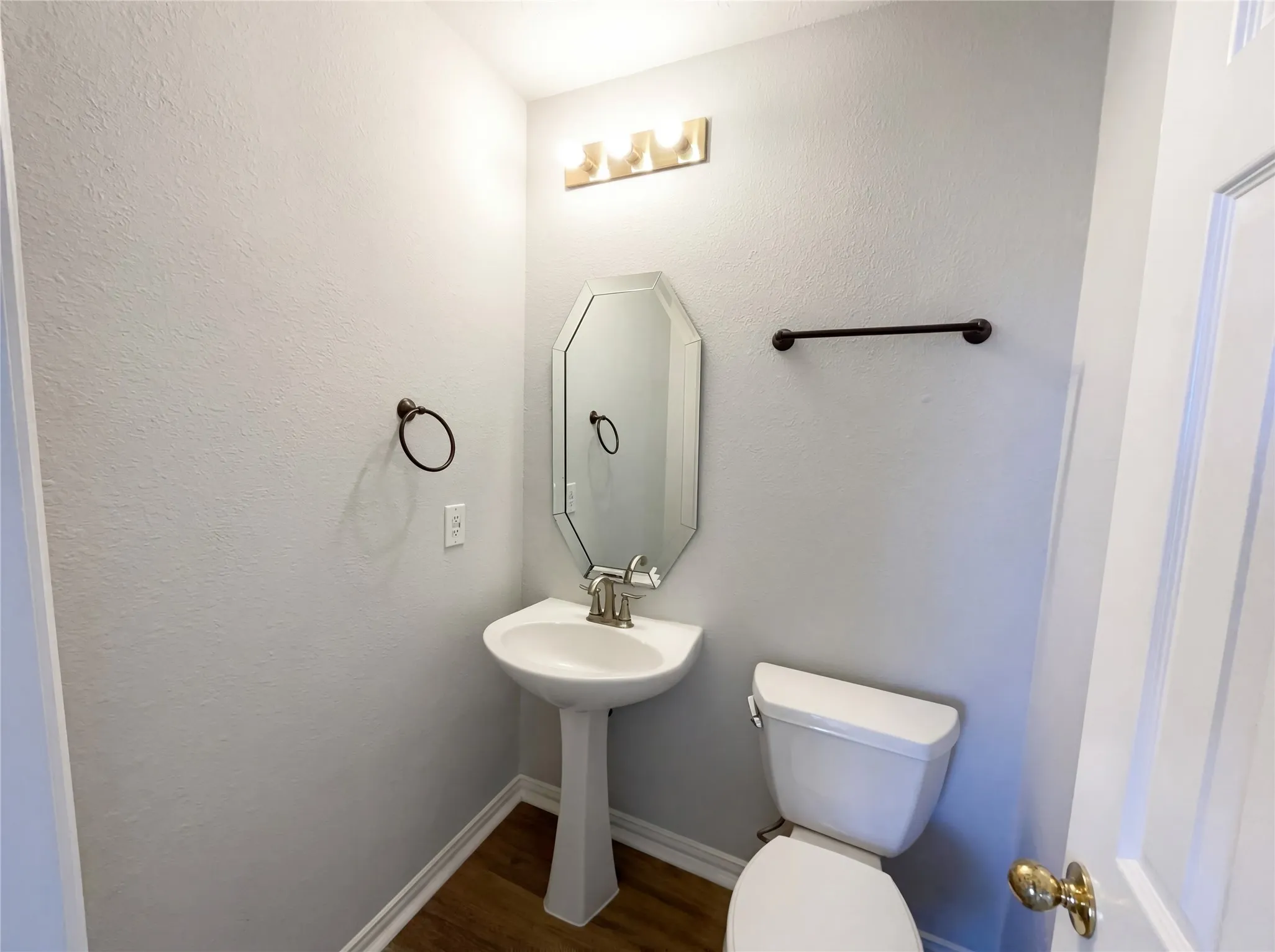Single Family Residence For Sale in Collin County , 3421 Sandy Trail Lane, Plano, Texas 75023, 5 Bedroom, 4 Bathroom, 3 Garage spaces, 3,772 Sqft, built in 1991, mls#21234322, Real Estate Agent in Plano, Homes For Sale in Collin county, Homes For Sale in Plano, Realtor in Plano Texas, Real Estate Brokerage Independent Realty Texas, Luminita Cordes Realtor