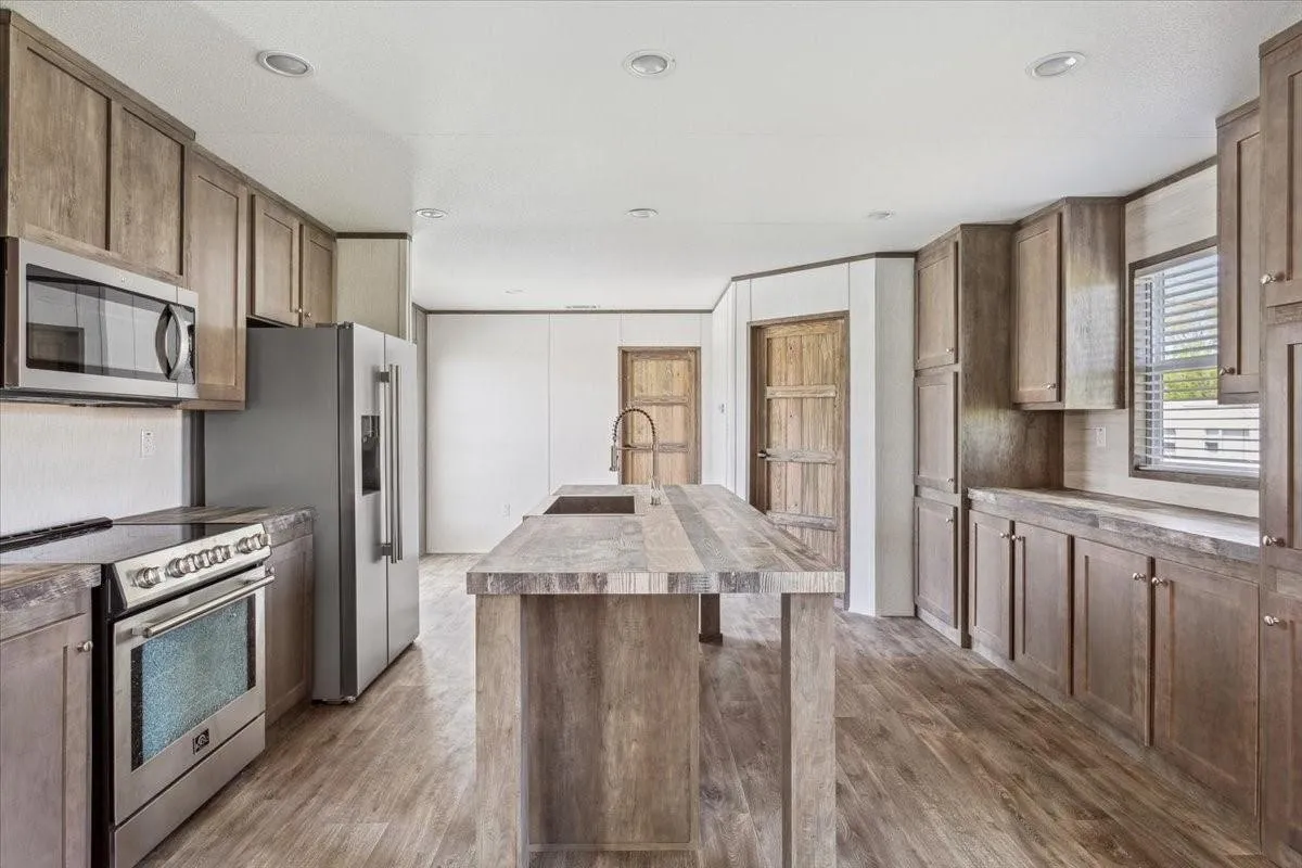 Mobile Home For Sale in Limestone County , 138 PR 5493, Mexia, Texas 76667, 3 Bedroom, 2 Bathroom, Garage spaces, 1,191 Sqft, built in 2026, Price $149,997, mls#21237893, Real Estate Agent in Mexia, Homes For Sale in Limestone county, Homes For Sale in Mexia, Realtor in Mexia Texas, Real Estate Brokerage Independent Realty Texas, Luminita Cordes Realtor
