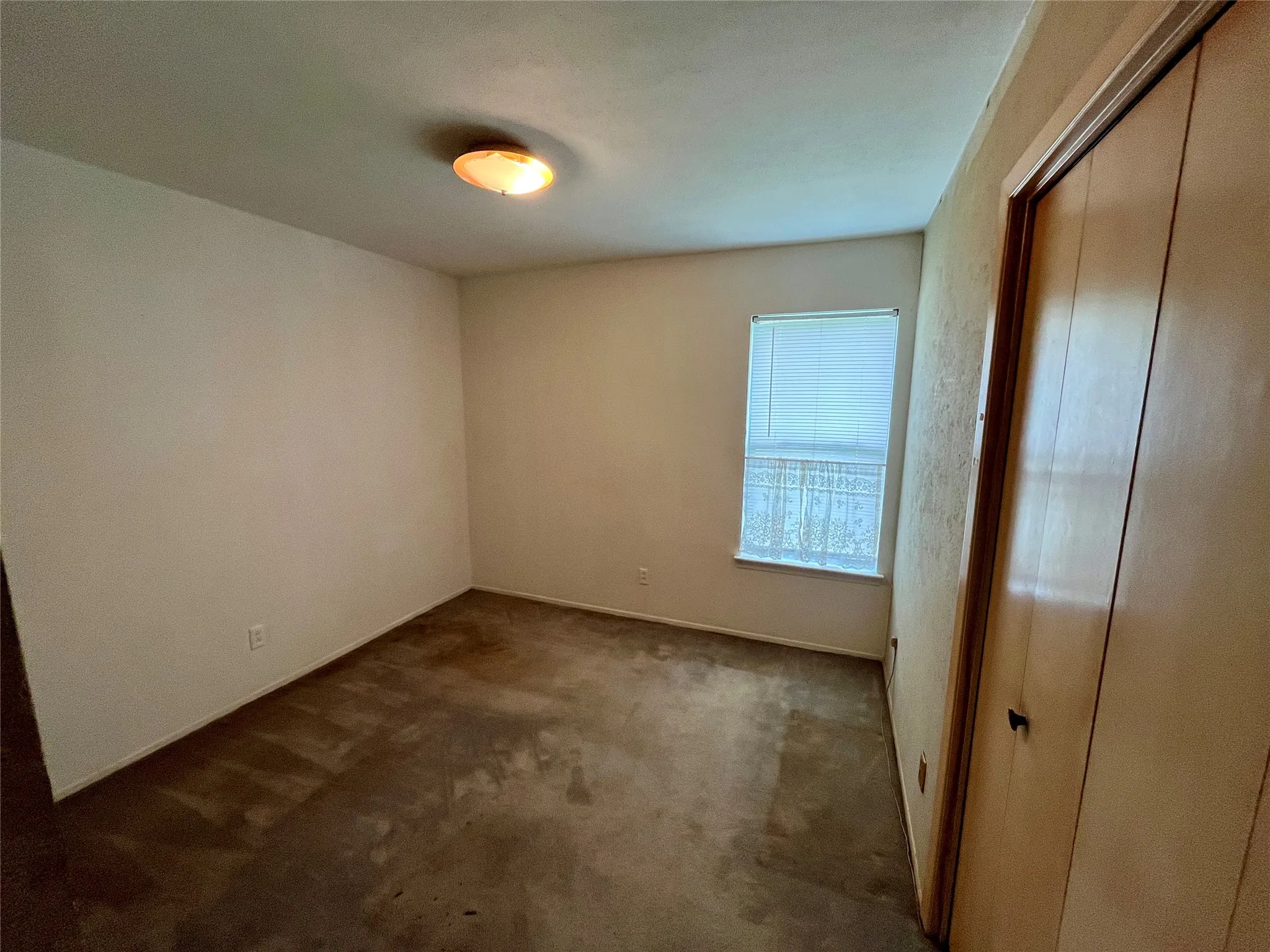 Single Family Residence For Sale in Dallas County , 858 Lexington Drive, Lancaster, Texas 75134, 3 Bedrooms, 2 Bathrooms, 2 Garage spaces, 1,308 Sqft, built in 1970, Preowned, Price $195,000, mls#21237639, Real Estate Agent in Lancaster, Homes For Sale in Dallas county, Homes For Sale in Lancaster, Realtor in Lancaster Texas, Real Estate Brokerage Independent Realty Texas, Luminita Cordes Realtor