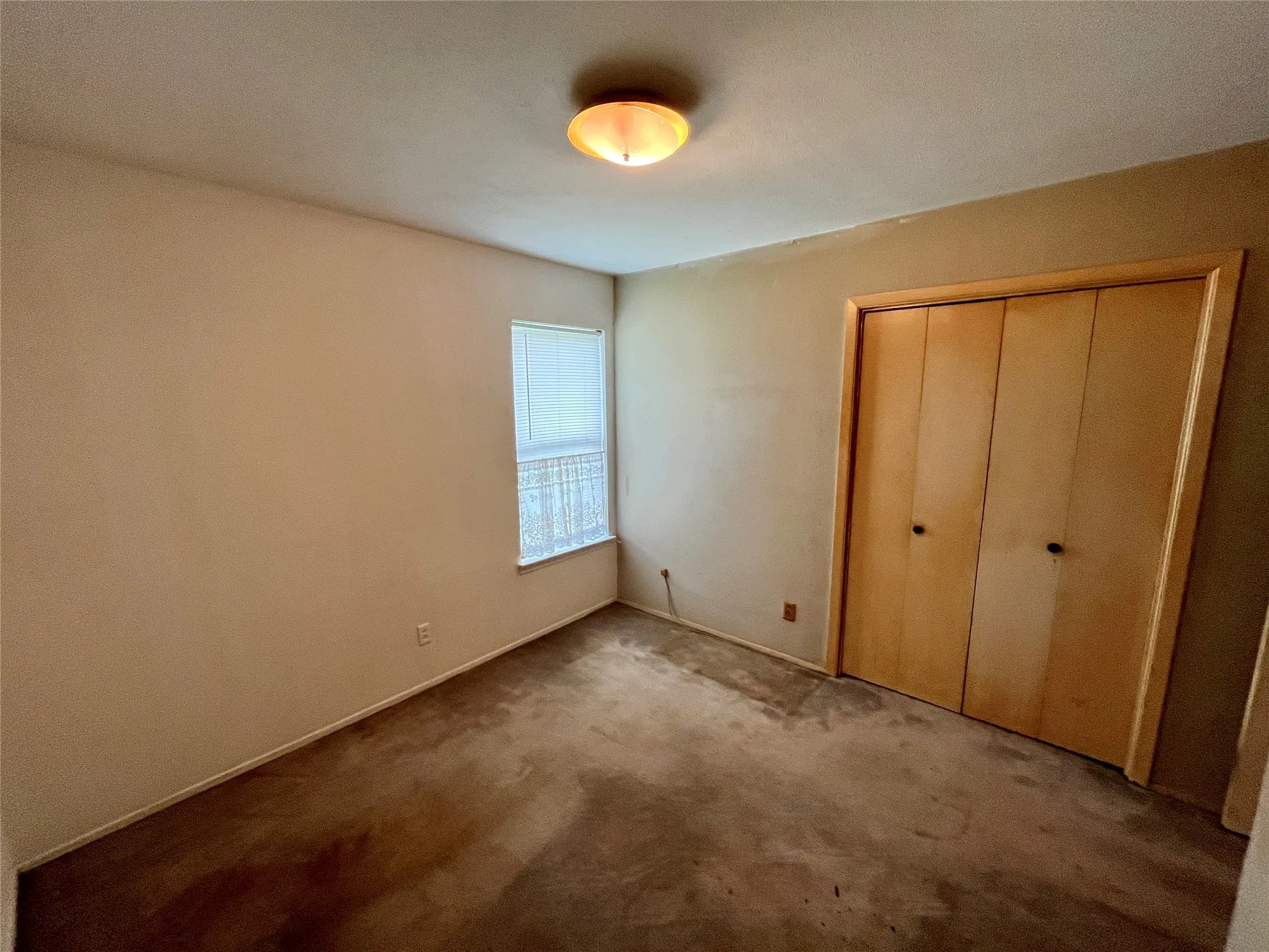 Single Family Residence For Sale in Dallas County , 858 Lexington Drive, Lancaster, Texas 75134, 3 Bedrooms, 2 Bathrooms, 2 Garage spaces, 1,308 Sqft, built in 1970, Preowned, Price $195,000, mls#21237639, Real Estate Agent in Lancaster, Homes For Sale in Dallas county, Homes For Sale in Lancaster, Realtor in Lancaster Texas, Real Estate Brokerage Independent Realty Texas, Luminita Cordes Realtor