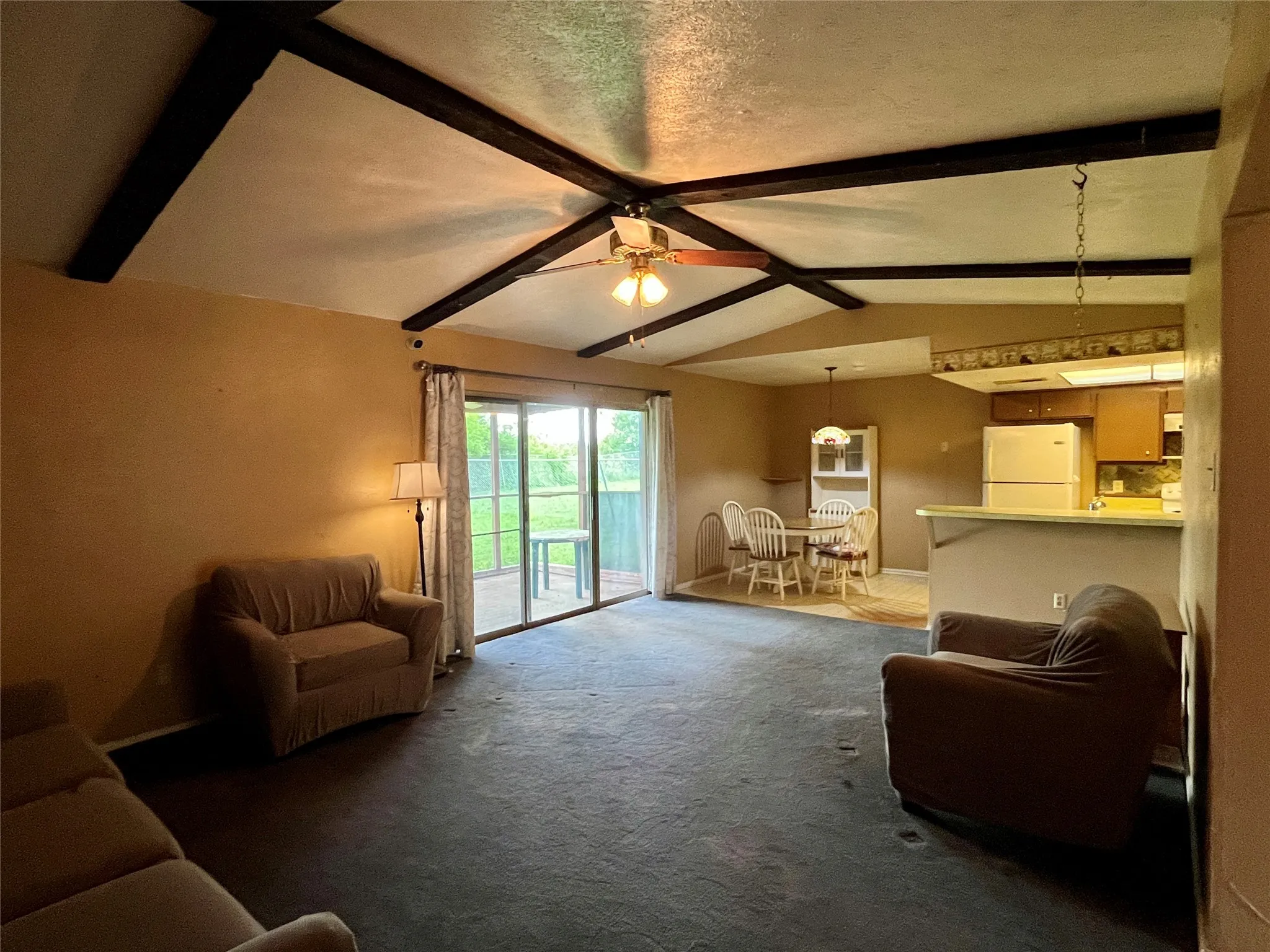 Single Family Residence For Sale in Dallas County , 858 Lexington Drive, Lancaster, Texas 75134, 3 Bedrooms, 2 Bathrooms, 2 Garage spaces, 1,308 Sqft, built in 1970, Preowned, Price $195,000, mls#21237639, Real Estate Agent in Lancaster, Homes For Sale in Dallas county, Homes For Sale in Lancaster, Realtor in Lancaster Texas, Real Estate Brokerage Independent Realty Texas, Luminita Cordes Realtor