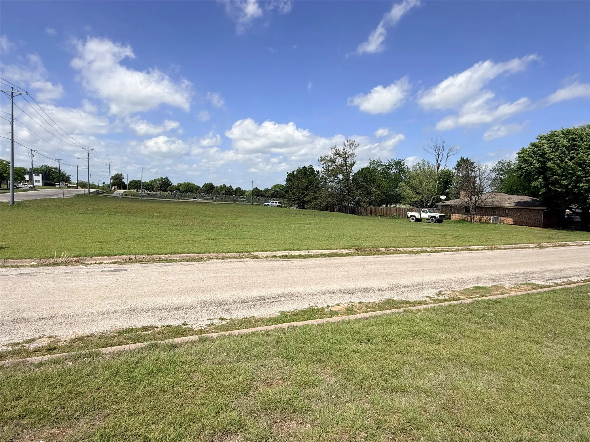 Unimproved Land For Sale in Montague County , Lot 3 Aljo Nelson Street, Bowie, Texas 76230, 0, 0, Garage spaces, 0 Sqft, built in 0, Price $35,000, mls#21218693, Real Estate Agent in Bowie, Homes For Sale in Montague county, Homes For Sale in Bowie, Realtor in Bowie Texas, Real Estate Brokerage Independent Realty Texas, Luminita Cordes Realtor
