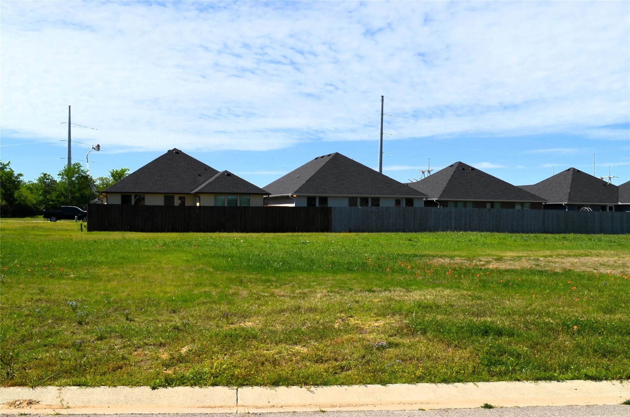 Unimproved Land For Sale in Kaufman County , 305 Preston Road, Mabank, Texas 75147, 0, 0, Garage spaces, 0 Sqft, built in 0, mls#21238073, Real Estate Agent in Mabank, Homes For Sale in Kaufman county, Homes For Sale in Mabank, Realtor in Mabank Texas, Real Estate Brokerage Independent Realty Texas, Luminita Cordes Realtor