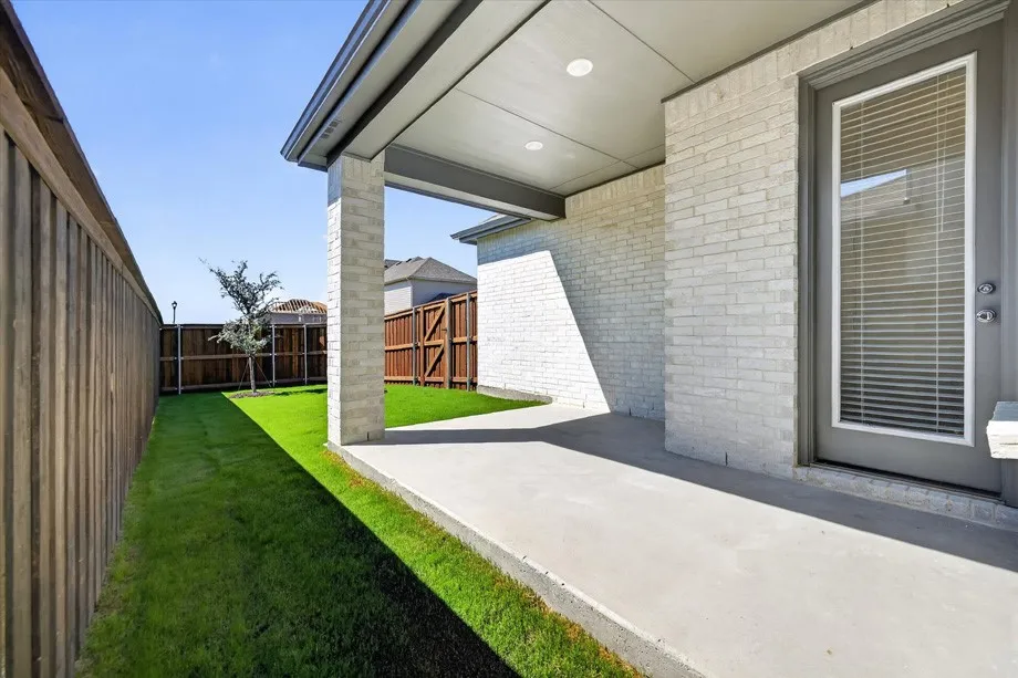 Single Family Residence For Sale in Tarrant County , 1653 Cornwall Avenue, Fort Worth, Texas 76052, 3 Bedroom, 2 Bathroom, 2 Garage spaces, 1,612 Sqft, built in 2026, New Construction - Incomplete, mls#21237056, Real Estate Agent in Fort Worth, Homes For Sale in Tarrant county, Homes For Sale in Fort Worth, Realtor in Fort Worth Texas, Real Estate Brokerage Independent Realty Texas, Luminita Cordes Realtor