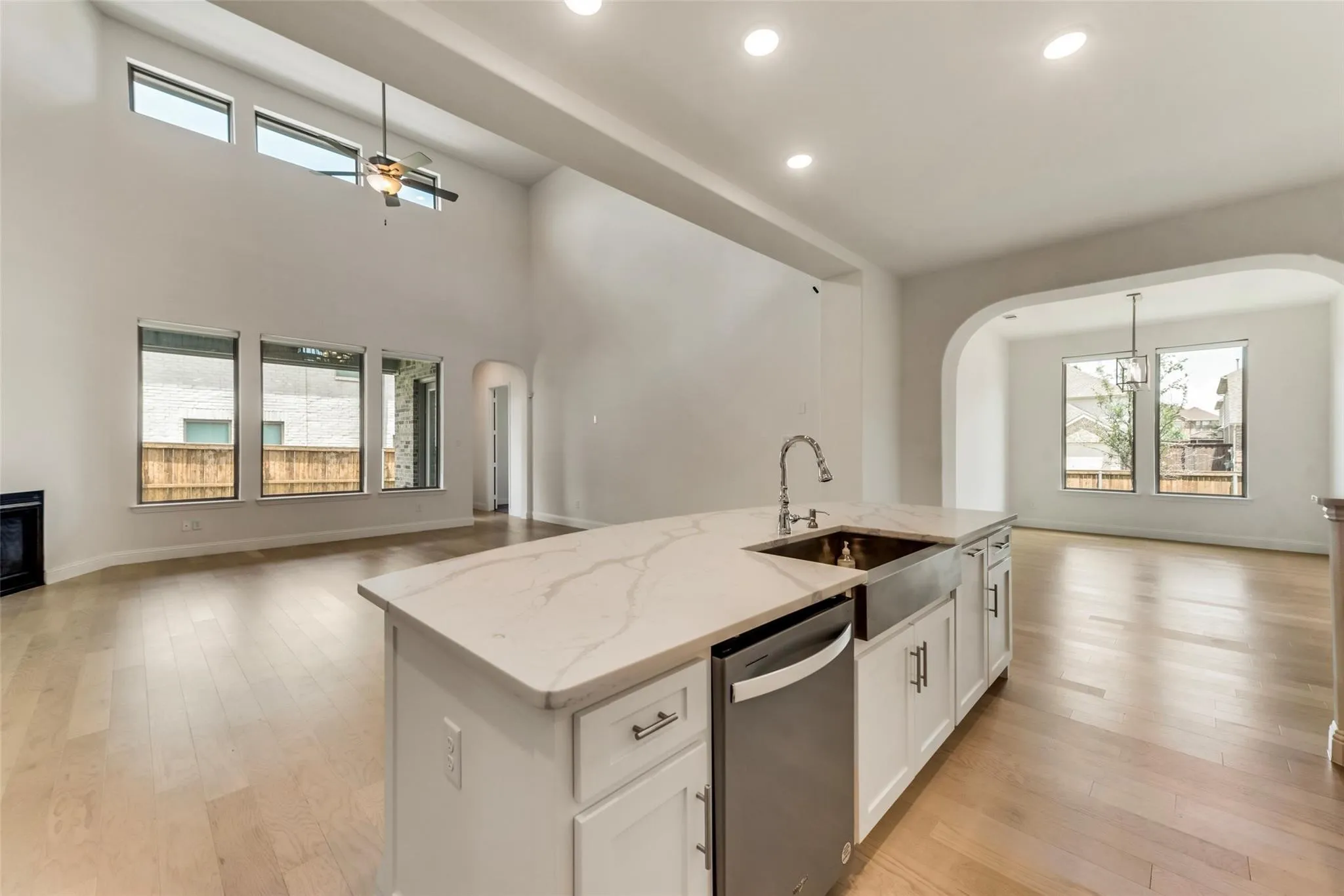 Single Family Residence For Rent in Collin County , 4601 Parkridge Drive, Plano, Texas 75024, 5 Bedrooms, 5 Bathrooms, 2 Garage spaces, 3,397 Sqft, built in 2022, Preowned, Price $4,500, mls#21238118, Real Estate Agent in Plano, Homes For Rent in Collin county, Homes For Rent in Plano, Realtor in Plano Texas, Real Estate Brokerage Independent Realty Texas, Luminita Cordes Realtor
