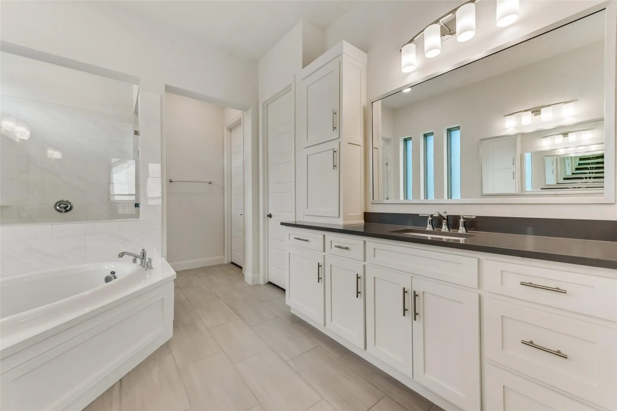 Single Family Residence For Rent in Collin County , 4601 Parkridge Drive, Plano, Texas 75024, 5 Bedrooms, 5 Bathrooms, 2 Garage spaces, 3,397 Sqft, built in 2022, Preowned, Price $4,500, mls#21238118, Real Estate Agent in Plano, Homes For Rent in Collin county, Homes For Rent in Plano, Realtor in Plano Texas, Real Estate Brokerage Independent Realty Texas, Luminita Cordes Realtor