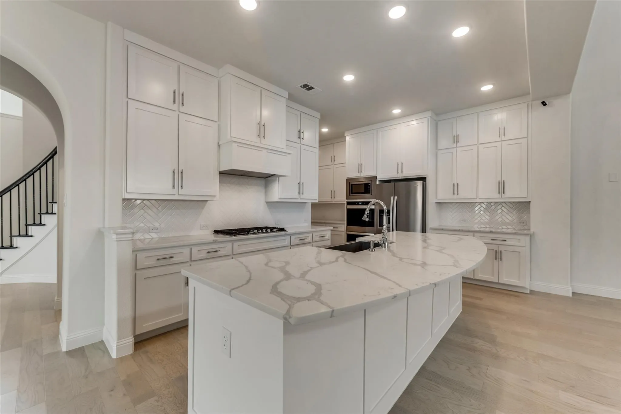 Single Family Residence For Rent in Collin County , 4601 Parkridge Drive, Plano, Texas 75024, 5 Bedrooms, 5 Bathrooms, 2 Garage spaces, 3,397 Sqft, built in 2022, Preowned, Price $4,500, mls#21238118, Real Estate Agent in Plano, Homes For Rent in Collin county, Homes For Rent in Plano, Realtor in Plano Texas, Real Estate Brokerage Independent Realty Texas, Luminita Cordes Realtor