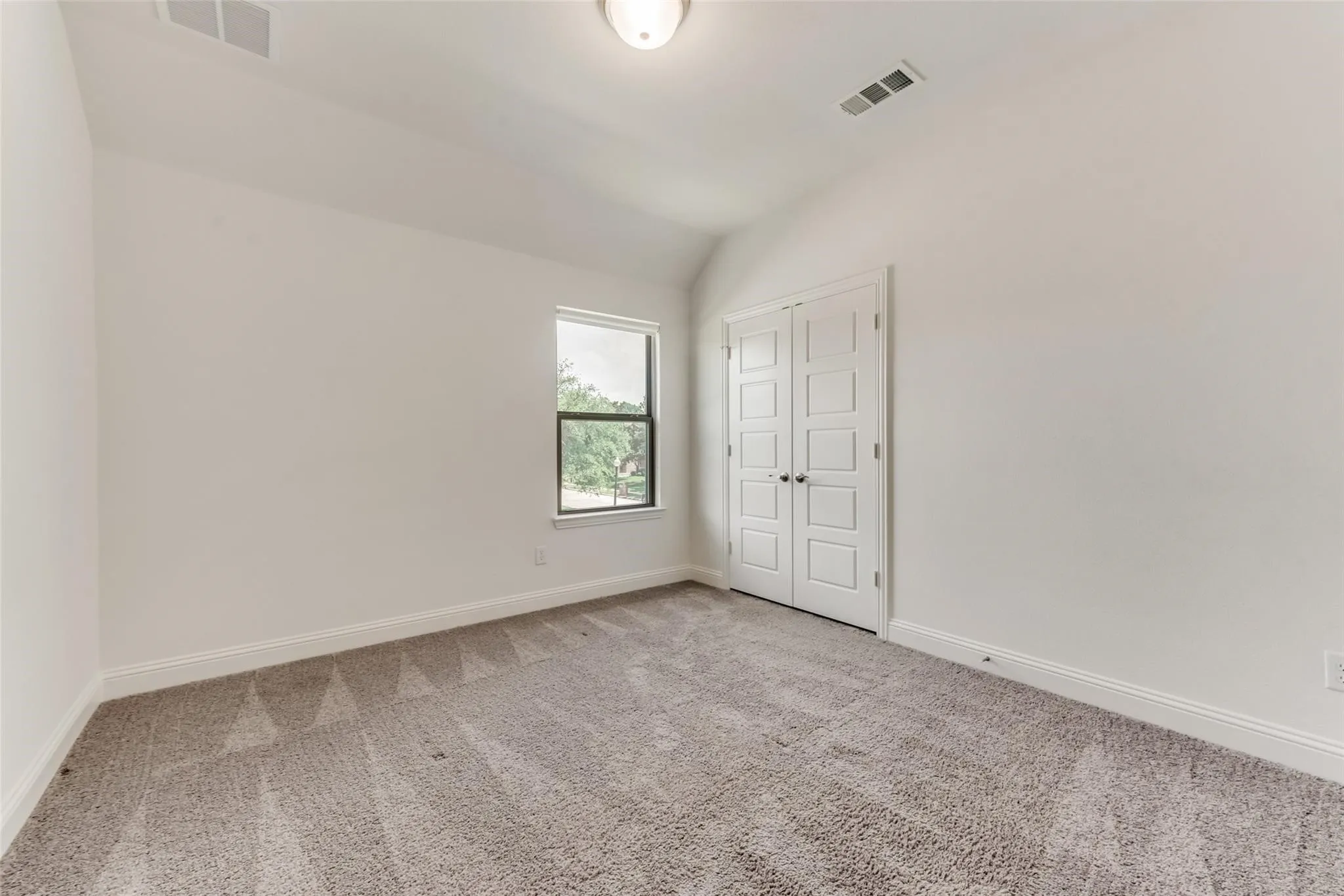 Single Family Residence For Rent in Collin County , 4601 Parkridge Drive, Plano, Texas 75024, 5 Bedrooms, 5 Bathrooms, 2 Garage spaces, 3,397 Sqft, built in 2022, Preowned, Price $4,500, mls#21238118, Real Estate Agent in Plano, Homes For Rent in Collin county, Homes For Rent in Plano, Realtor in Plano Texas, Real Estate Brokerage Independent Realty Texas, Luminita Cordes Realtor