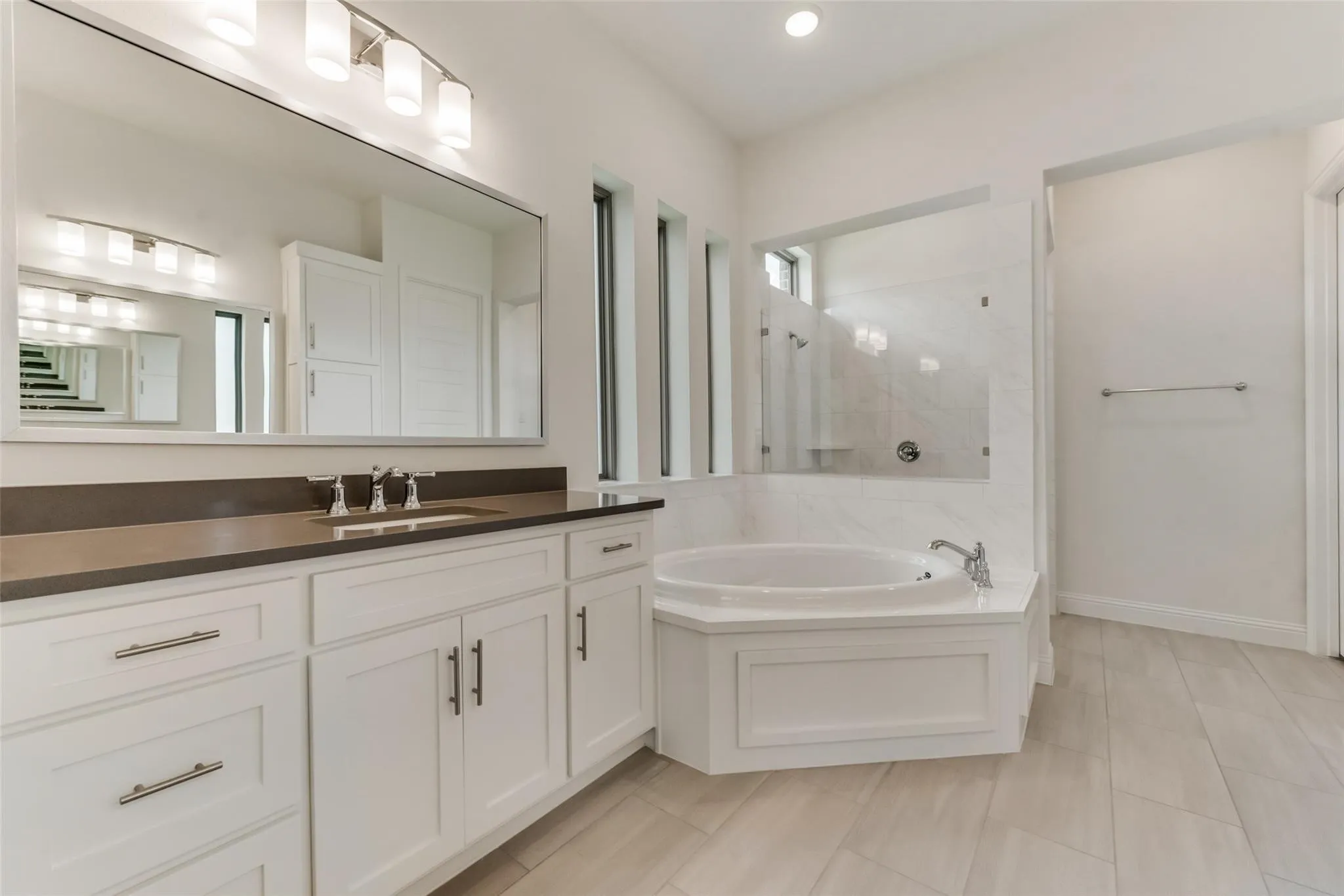 Single Family Residence For Rent in Collin County , 4601 Parkridge Drive, Plano, Texas 75024, 5 Bedrooms, 5 Bathrooms, 2 Garage spaces, 3,397 Sqft, built in 2022, Preowned, Price $4,500, mls#21238118, Real Estate Agent in Plano, Homes For Rent in Collin county, Homes For Rent in Plano, Realtor in Plano Texas, Real Estate Brokerage Independent Realty Texas, Luminita Cordes Realtor