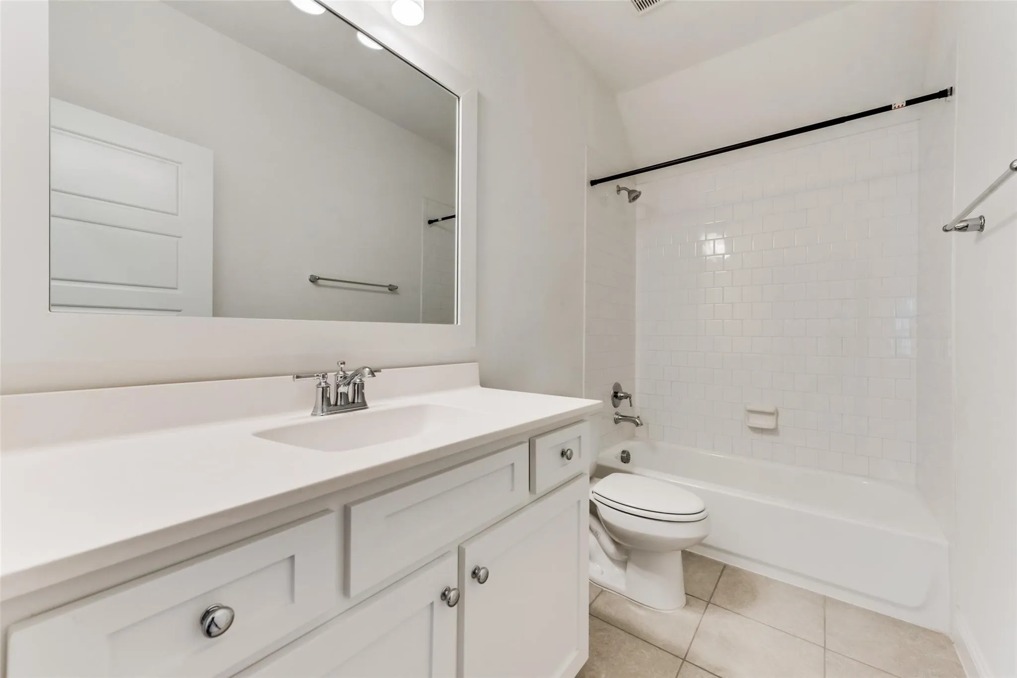 Single Family Residence For Rent in Collin County , 4601 Parkridge Drive, Plano, Texas 75024, 5 Bedrooms, 5 Bathrooms, 2 Garage spaces, 3,397 Sqft, built in 2022, Preowned, Price $4,500, mls#21238118, Real Estate Agent in Plano, Homes For Rent in Collin county, Homes For Rent in Plano, Realtor in Plano Texas, Real Estate Brokerage Independent Realty Texas, Luminita Cordes Realtor