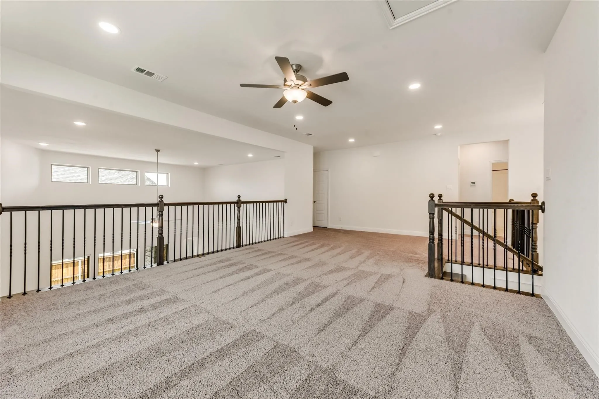 Single Family Residence For Rent in Collin County , 4601 Parkridge Drive, Plano, Texas 75024, 5 Bedrooms, 5 Bathrooms, 2 Garage spaces, 3,397 Sqft, built in 2022, Preowned, Price $4,500, mls#21238118, Real Estate Agent in Plano, Homes For Rent in Collin county, Homes For Rent in Plano, Realtor in Plano Texas, Real Estate Brokerage Independent Realty Texas, Luminita Cordes Realtor
