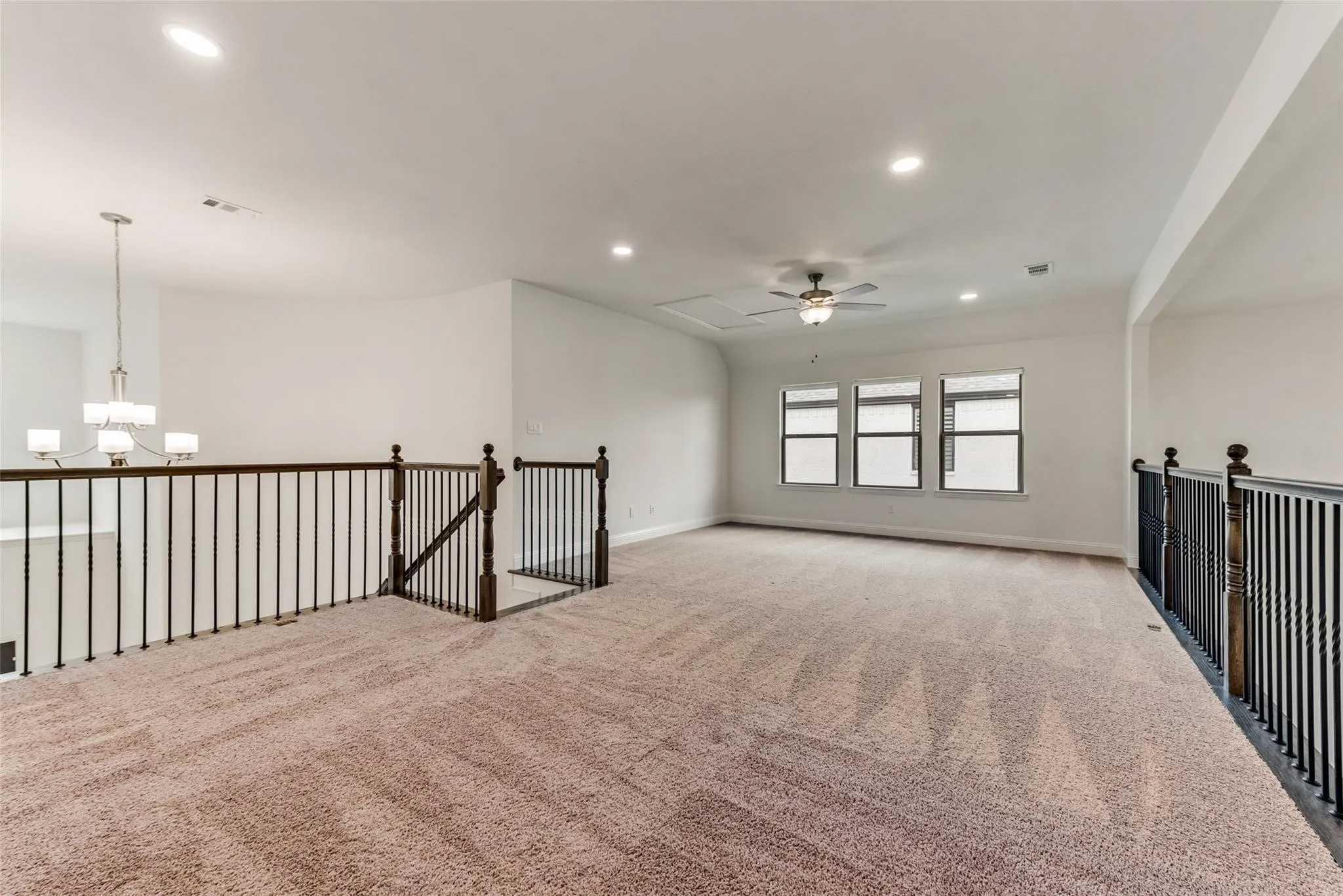Single Family Residence For Rent in Collin County , 4601 Parkridge Drive, Plano, Texas 75024, 5 Bedrooms, 5 Bathrooms, 2 Garage spaces, 3,397 Sqft, built in 2022, Preowned, Price $4,500, mls#21238118, Real Estate Agent in Plano, Homes For Rent in Collin county, Homes For Rent in Plano, Realtor in Plano Texas, Real Estate Brokerage Independent Realty Texas, Luminita Cordes Realtor