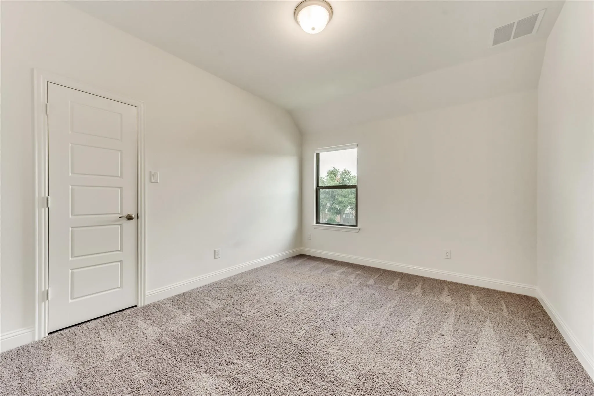 Single Family Residence For Rent in Collin County , 4601 Parkridge Drive, Plano, Texas 75024, 5 Bedrooms, 5 Bathrooms, 2 Garage spaces, 3,397 Sqft, built in 2022, Preowned, Price $4,500, mls#21238118, Real Estate Agent in Plano, Homes For Rent in Collin county, Homes For Rent in Plano, Realtor in Plano Texas, Real Estate Brokerage Independent Realty Texas, Luminita Cordes Realtor