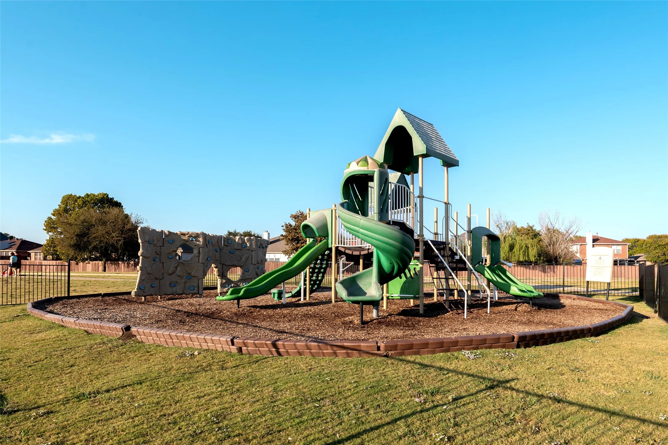 Single Family Residence For Sale in Kaufman County , 3094 Chillingham Drive, Forney, Texas 75126, 3 Bedroom, 2 Bathroom, 2 Garage spaces, 1,608 Sqft, built in 2022, mls#21238130, Real Estate Agent in Forney, Homes For Sale in Kaufman county, Homes For Sale in Forney, Realtor in Forney Texas, Real Estate Brokerage Independent Realty Texas, Luminita Cordes Realtor