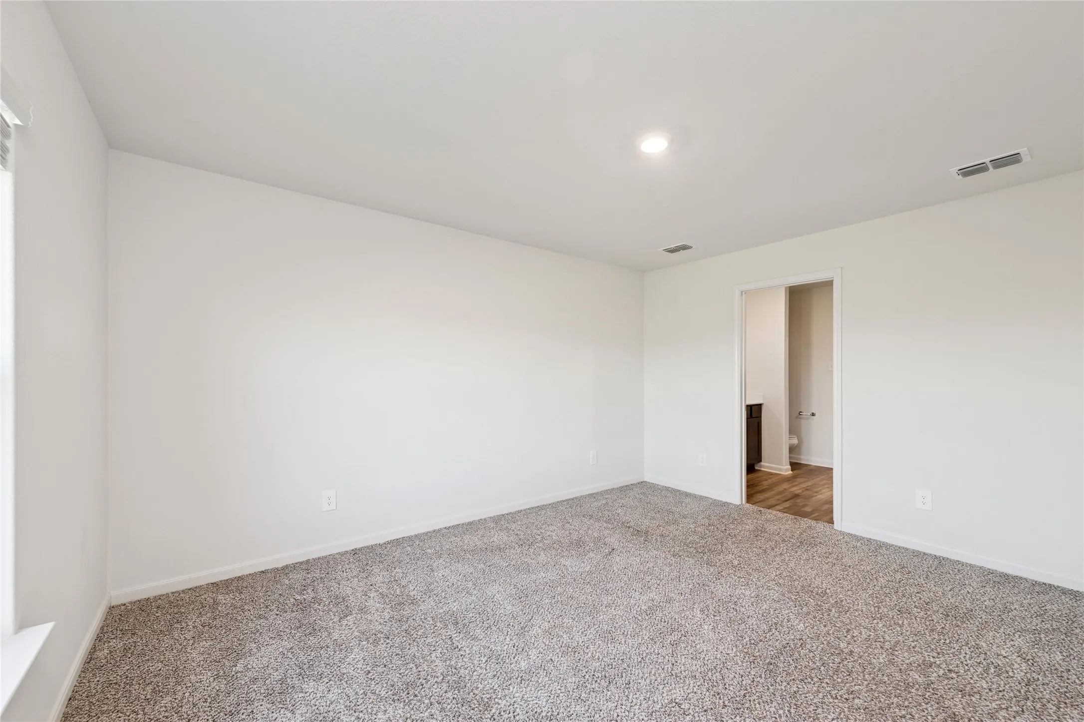Single Family Residence For Sale in Kaufman County , 3094 Chillingham Drive, Forney, Texas 75126, 3 Bedroom, 2 Bathroom, 2 Garage spaces, 1,608 Sqft, built in 2022, mls#21238130, Real Estate Agent in Forney, Homes For Sale in Kaufman county, Homes For Sale in Forney, Realtor in Forney Texas, Real Estate Brokerage Independent Realty Texas, Luminita Cordes Realtor