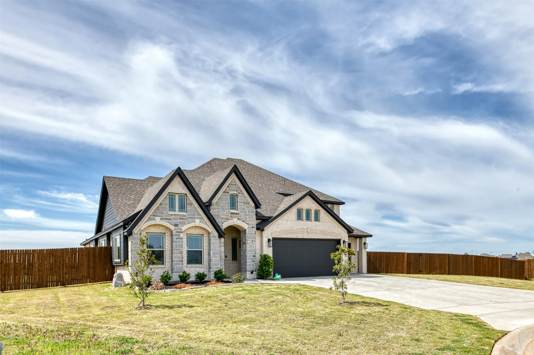 Single Family Residence For Sale in Johnson County , 12701 Cactus Court, Godley, Texas 76044, 5 Bedroom, 5 Bathroom, 3 Garage spaces, 4,040 Sqft, built in 2023, mls#21237571, Real Estate Agent in Godley, Homes For Sale in Johnson county, Homes For Sale in Godley, Realtor in Godley Texas, Real Estate Brokerage Independent Realty Texas, Luminita Cordes Realtor