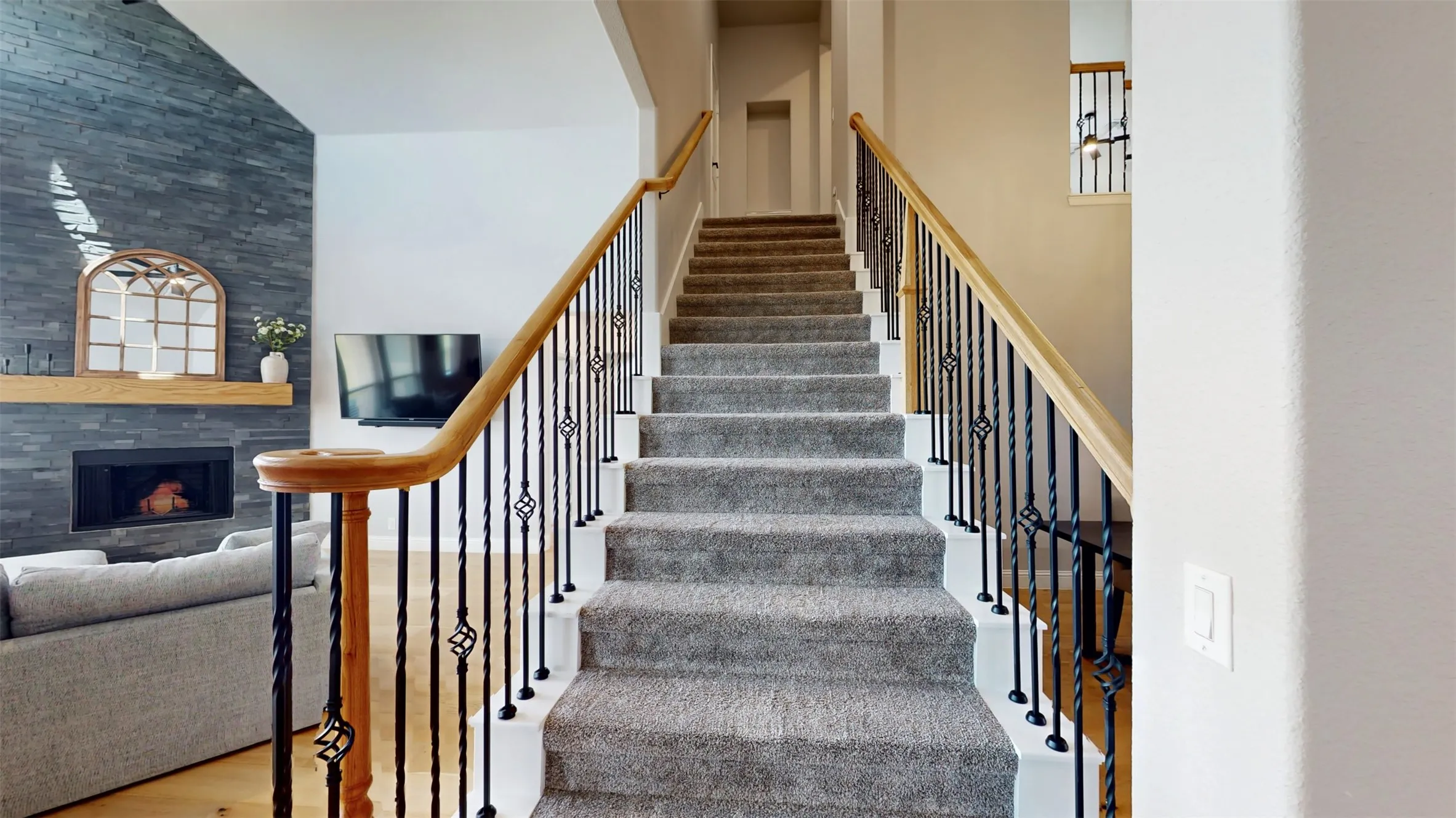 Single Family Residence For Sale in Johnson County , 12701 Cactus Court, Godley, Texas 76044, 5 Bedroom, 5 Bathroom, 3 Garage spaces, 4,040 Sqft, built in 2023, mls#21237571, Real Estate Agent in Godley, Homes For Sale in Johnson county, Homes For Sale in Godley, Realtor in Godley Texas, Real Estate Brokerage Independent Realty Texas, Luminita Cordes Realtor