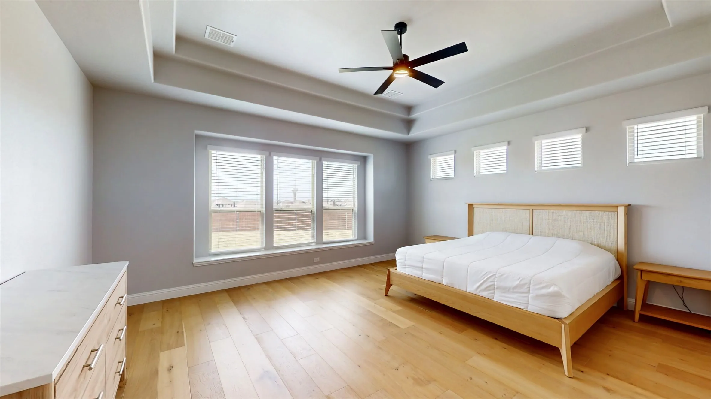 Single Family Residence For Sale in Johnson County , 12701 Cactus Court, Godley, Texas 76044, 5 Bedroom, 5 Bathroom, 3 Garage spaces, 4,040 Sqft, built in 2023, mls#21237571, Real Estate Agent in Godley, Homes For Sale in Johnson county, Homes For Sale in Godley, Realtor in Godley Texas, Real Estate Brokerage Independent Realty Texas, Luminita Cordes Realtor