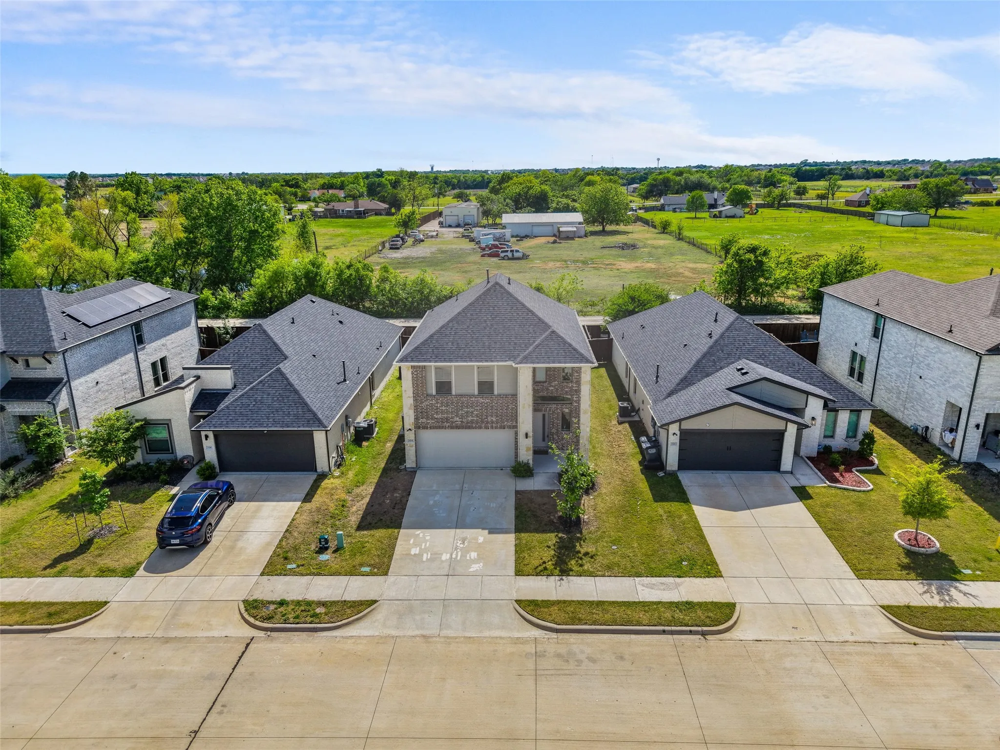 Single Family Residence For Sale in Kaufman County , 124 Mandarin Street, Forney, Texas 75126, 4 Bedroom, 3 Bathroom, 2 Garage spaces, 2,386 Sqft, built in 2022, Price $323,900, mls#21227639, Real Estate Agent in Forney, Homes For Sale in Kaufman county, Homes For Sale in Forney, Realtor in Forney Texas, Real Estate Brokerage Independent Realty Texas, Luminita Cordes Realtor