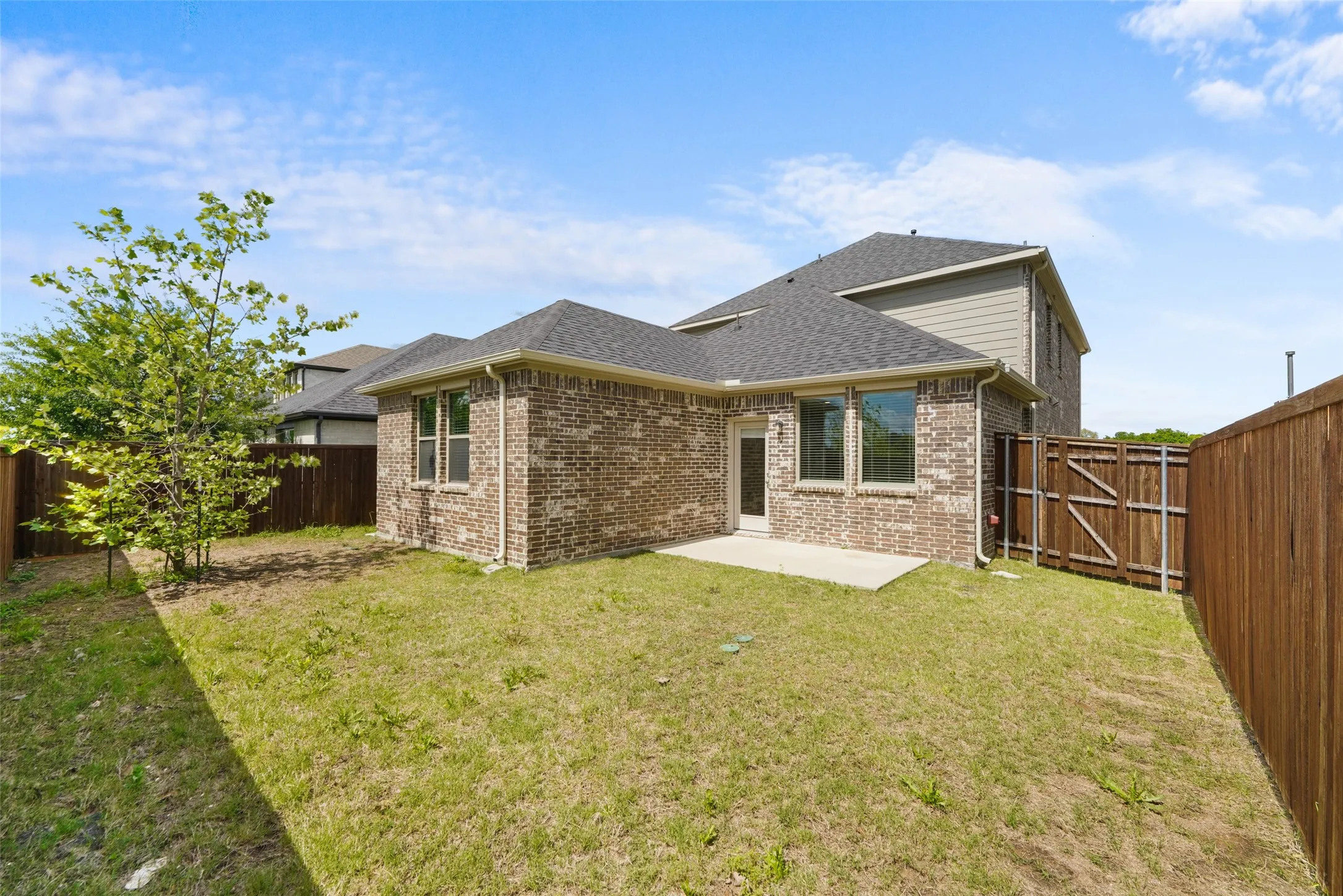 Single Family Residence For Sale in Kaufman County , 124 Mandarin Street, Forney, Texas 75126, 4 Bedroom, 3 Bathroom, 2 Garage spaces, 2,386 Sqft, built in 2022, Price $323,900, mls#21227639, Real Estate Agent in Forney, Homes For Sale in Kaufman county, Homes For Sale in Forney, Realtor in Forney Texas, Real Estate Brokerage Independent Realty Texas, Luminita Cordes Realtor