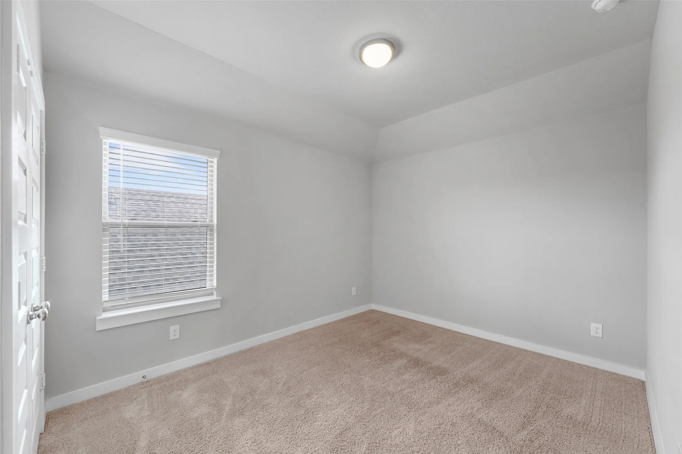 Single Family Residence For Sale in Kaufman County , 124 Mandarin Street, Forney, Texas 75126, 4 Bedroom, 3 Bathroom, 2 Garage spaces, 2,386 Sqft, built in 2022, Price $323,900, mls#21227639, Real Estate Agent in Forney, Homes For Sale in Kaufman county, Homes For Sale in Forney, Realtor in Forney Texas, Real Estate Brokerage Independent Realty Texas, Luminita Cordes Realtor