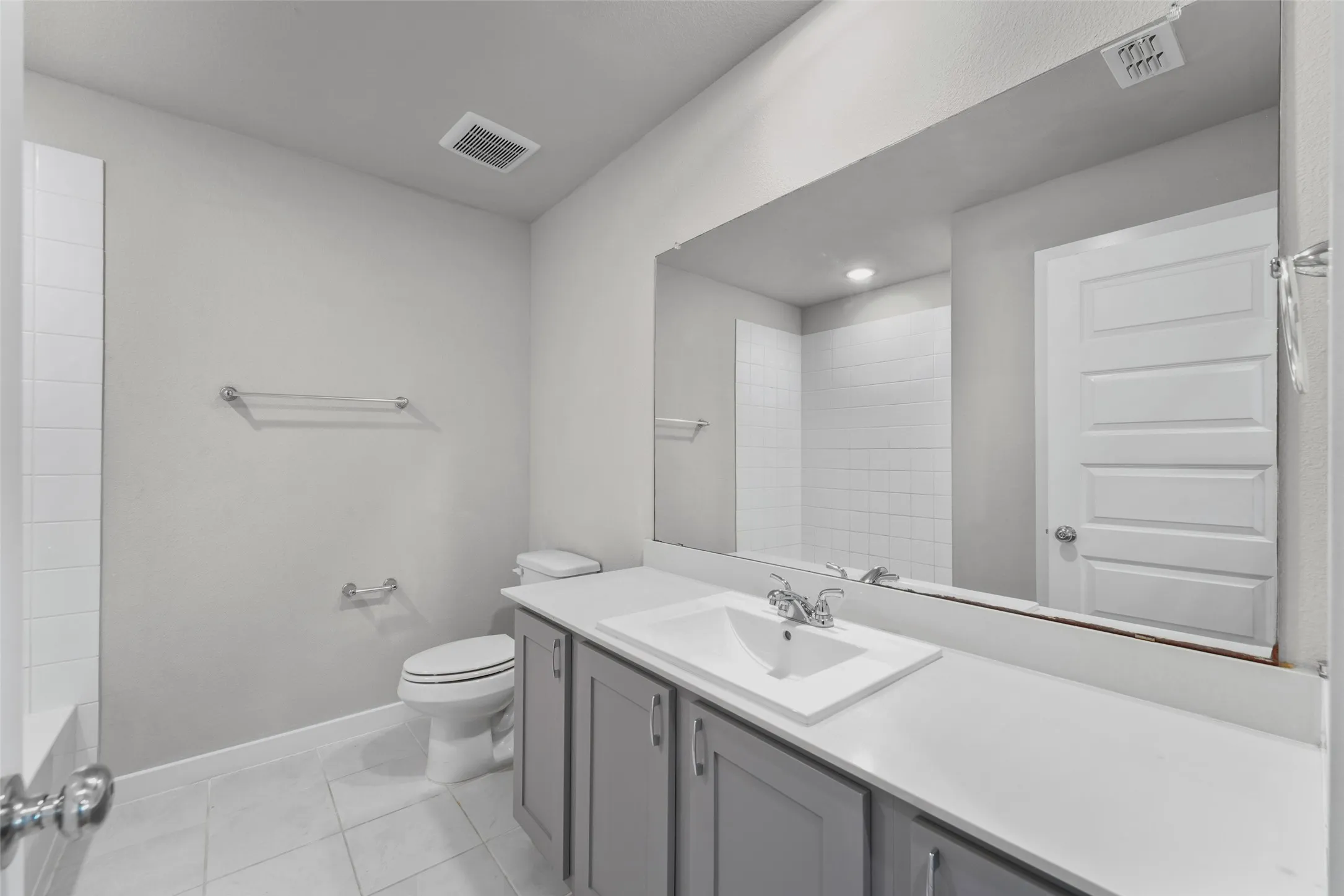 Single Family Residence For Sale in Kaufman County , 124 Mandarin Street, Forney, Texas 75126, 4 Bedroom, 3 Bathroom, 2 Garage spaces, 2,386 Sqft, built in 2022, Price $323,900, mls#21227639, Real Estate Agent in Forney, Homes For Sale in Kaufman county, Homes For Sale in Forney, Realtor in Forney Texas, Real Estate Brokerage Independent Realty Texas, Luminita Cordes Realtor