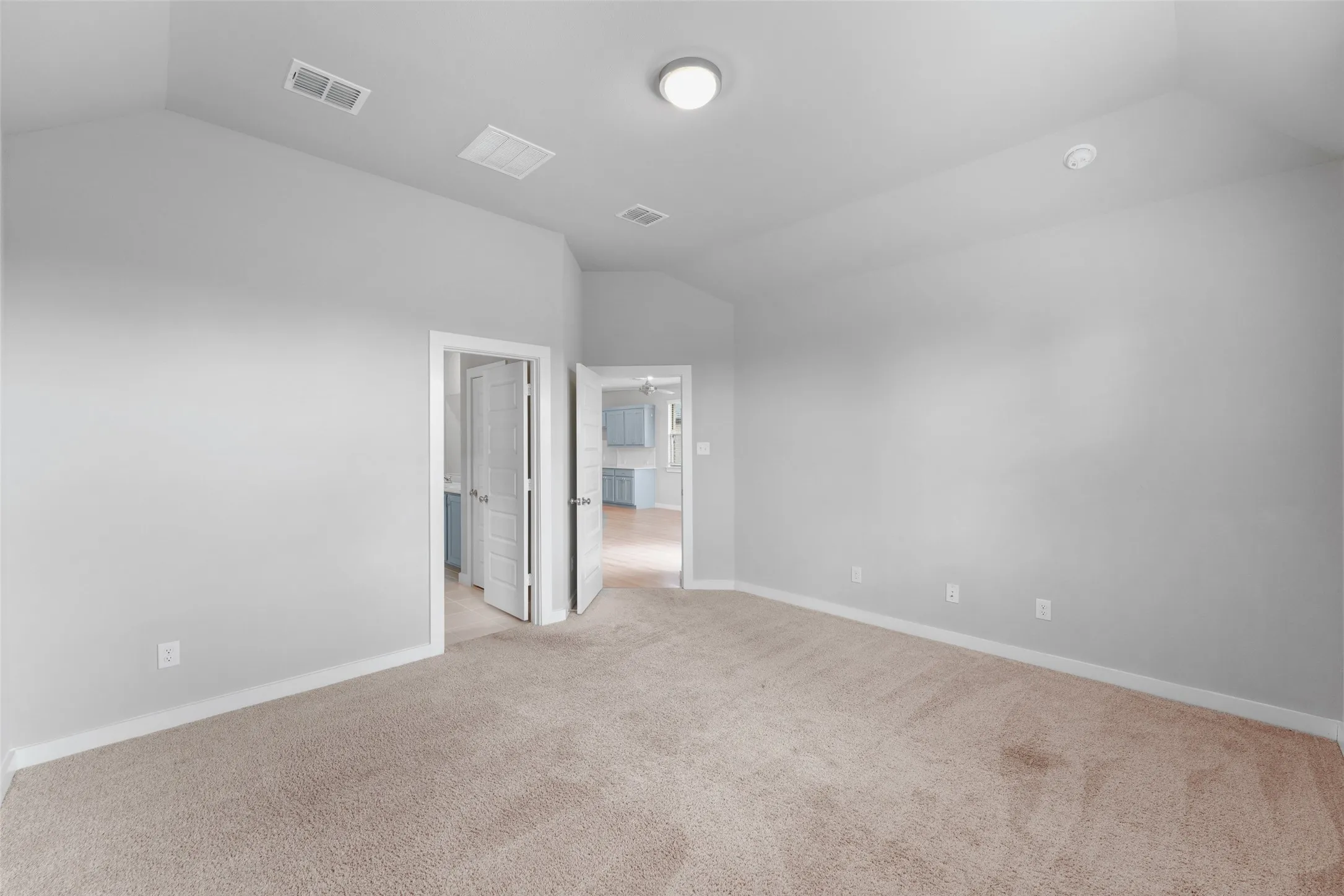 Single Family Residence For Sale in Kaufman County , 124 Mandarin Street, Forney, Texas 75126, 4 Bedroom, 3 Bathroom, 2 Garage spaces, 2,386 Sqft, built in 2022, Price $323,900, mls#21227639, Real Estate Agent in Forney, Homes For Sale in Kaufman county, Homes For Sale in Forney, Realtor in Forney Texas, Real Estate Brokerage Independent Realty Texas, Luminita Cordes Realtor