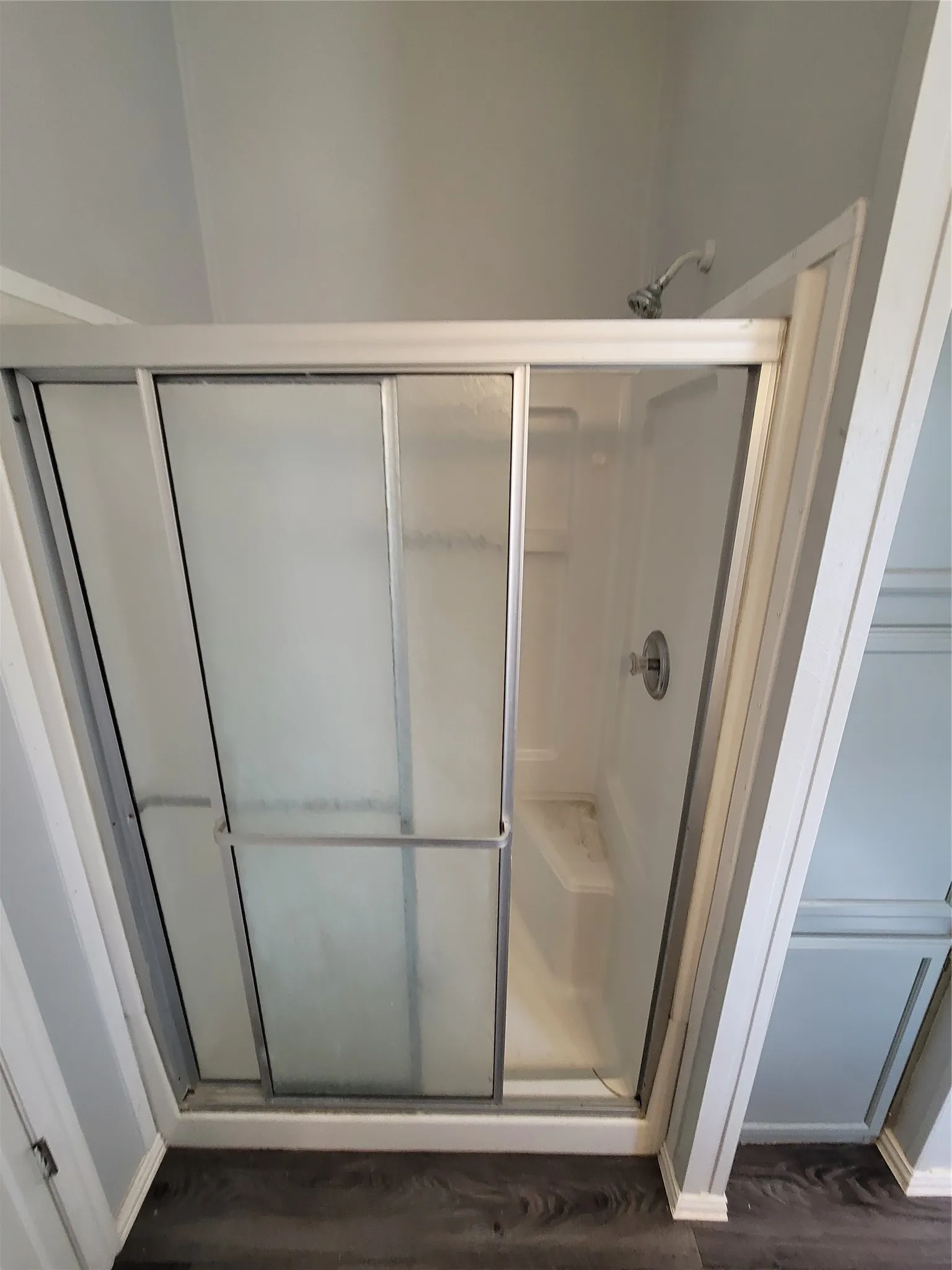 Mobile Home For Sale in Hood County , 902 DEVILS RIVER Drive, Granbury, Texas 76048, 3 Bedrooms, 2 Bathrooms, Garage spaces, 1,568 Sqft, built in 2002, Price $199,900, mls#21238222, Real Estate Agent in Granbury, Homes For Sale in Hood county, Homes For Sale in Granbury, Realtor in Granbury Texas, Real Estate Brokerage Independent Realty Texas, Luminita Cordes Realtor