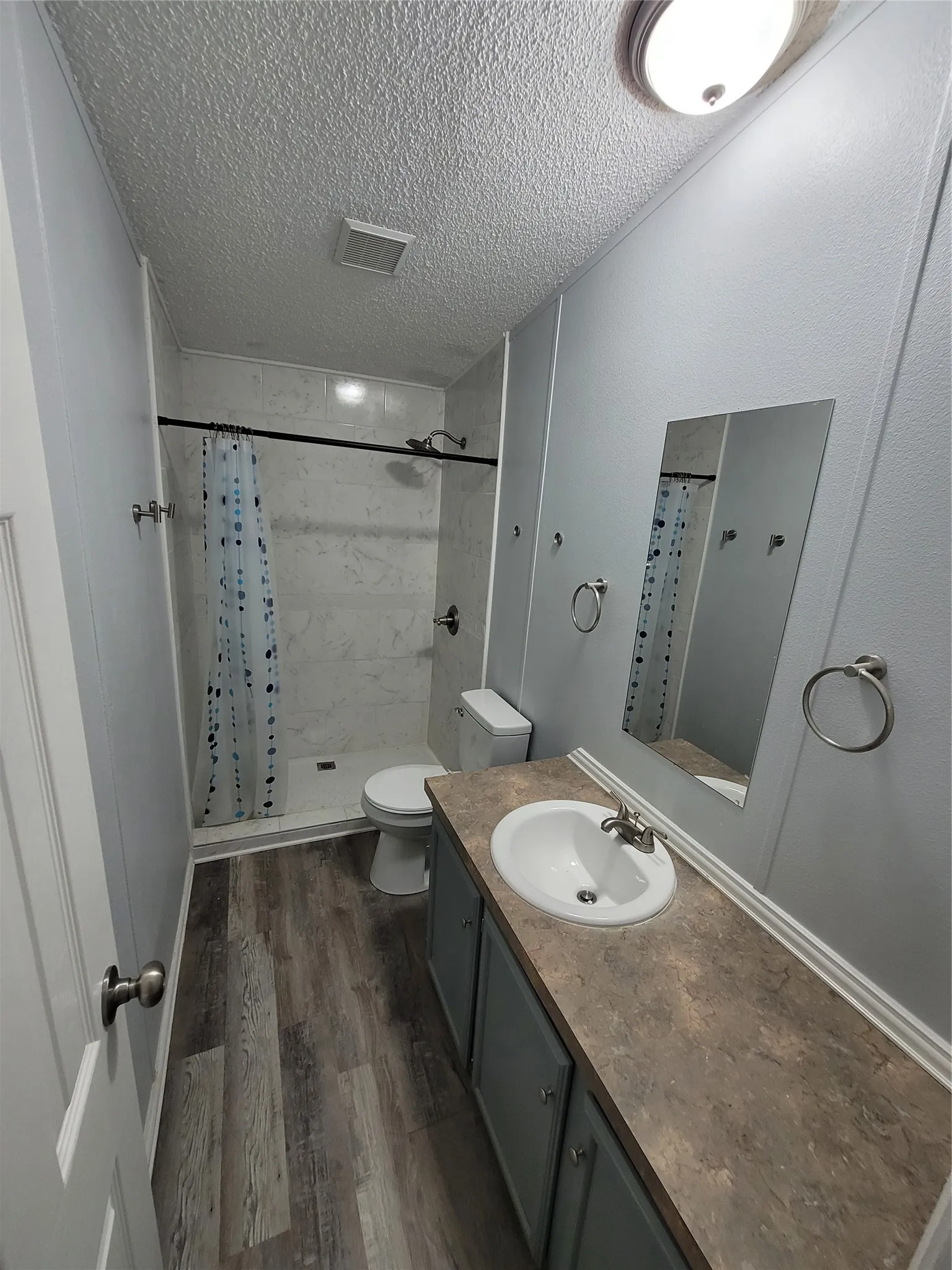 Mobile Home For Sale in Hood County , 902 DEVILS RIVER Drive, Granbury, Texas 76048, 3 Bedrooms, 2 Bathrooms, Garage spaces, 1,568 Sqft, built in 2002, Price $199,900, mls#21238222, Real Estate Agent in Granbury, Homes For Sale in Hood county, Homes For Sale in Granbury, Realtor in Granbury Texas, Real Estate Brokerage Independent Realty Texas, Luminita Cordes Realtor