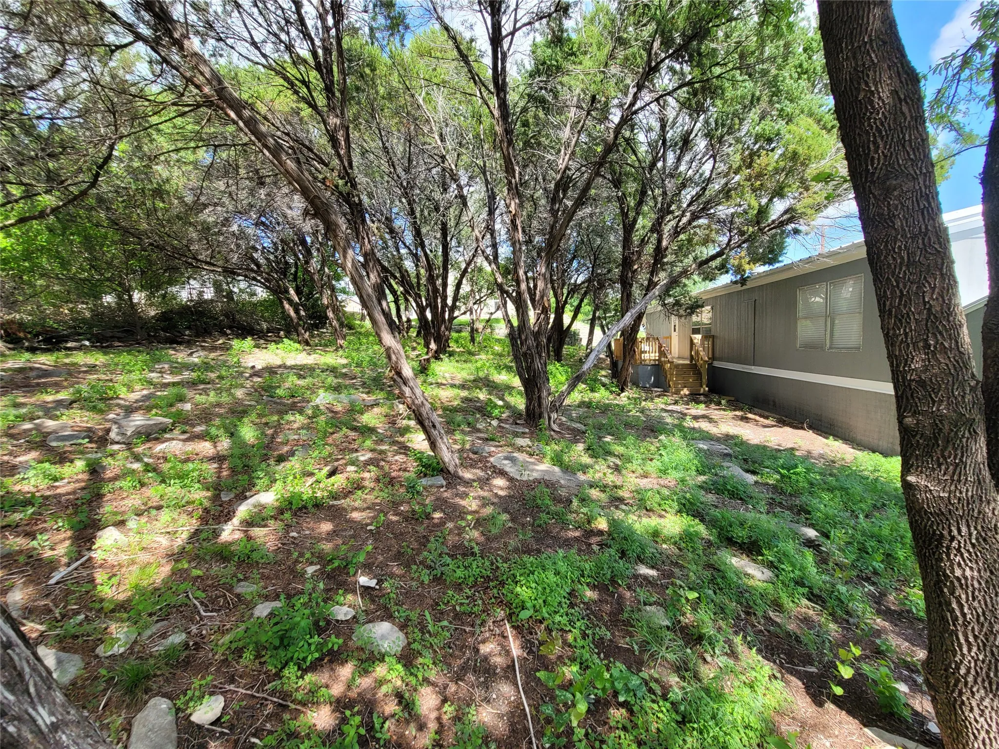 Mobile Home For Sale in Hood County , 902 DEVILS RIVER Drive, Granbury, Texas 76048, 3 Bedrooms, 2 Bathrooms, Garage spaces, 1,568 Sqft, built in 2002, Price $199,900, mls#21238222, Real Estate Agent in Granbury, Homes For Sale in Hood county, Homes For Sale in Granbury, Realtor in Granbury Texas, Real Estate Brokerage Independent Realty Texas, Luminita Cordes Realtor
