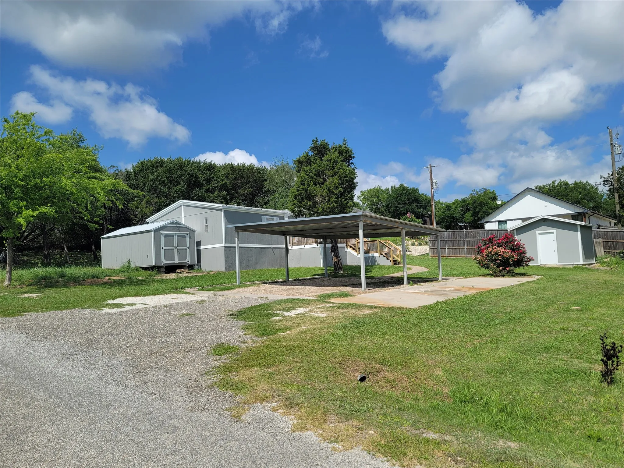 Mobile Home For Sale in Hood County , 902 DEVILS RIVER Drive, Granbury, Texas 76048, 3 Bedrooms, 2 Bathrooms, Garage spaces, 1,568 Sqft, built in 2002, Price $199,900, mls#21238222, Real Estate Agent in Granbury, Homes For Sale in Hood county, Homes For Sale in Granbury, Realtor in Granbury Texas, Real Estate Brokerage Independent Realty Texas, Luminita Cordes Realtor