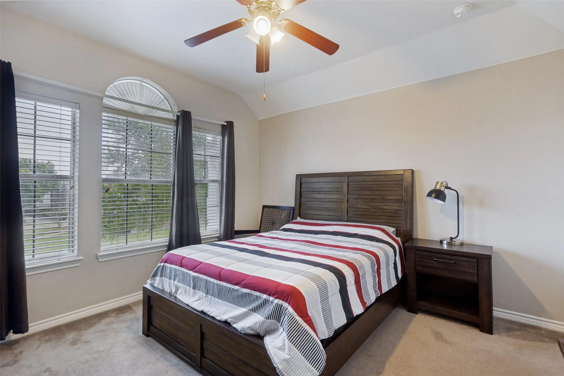 Single Family Residence For Sale in Collin County , 8005 Alderwood Place, Plano, Texas 75025, 4 Bedroom, 3 Bathroom, 2 Garage spaces, 2,686 Sqft, built in 1996, Preowned, mls#21238127, Real Estate Agent in Plano, Homes For Sale in Collin county, Homes For Sale in Plano, Realtor in Plano Texas, Real Estate Brokerage Independent Realty Texas, Luminita Cordes Realtor