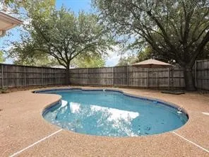 Single Family Residence For Sale in Collin County , 816 Autumn Lake Drive, Allen, Texas 75002, 4 Bedroom, 2 Bathroom, 2 Garage spaces, 2,240 Sqft, built in 1976, Preowned, mls#21237582, Real Estate Agent in Allen, Homes For Sale in Collin county, Homes For Sale in Allen, Realtor in Allen Texas, Real Estate Brokerage Independent Realty Texas, Luminita Cordes Realtor