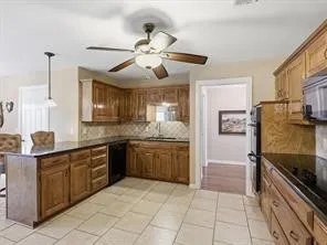 Single Family Residence For Sale in Collin County , 816 Autumn Lake Drive, Allen, Texas 75002, 4 Bedroom, 2 Bathroom, 2 Garage spaces, 2,240 Sqft, built in 1976, Preowned, mls#21237582, Real Estate Agent in Allen, Homes For Sale in Collin county, Homes For Sale in Allen, Realtor in Allen Texas, Real Estate Brokerage Independent Realty Texas, Luminita Cordes Realtor
