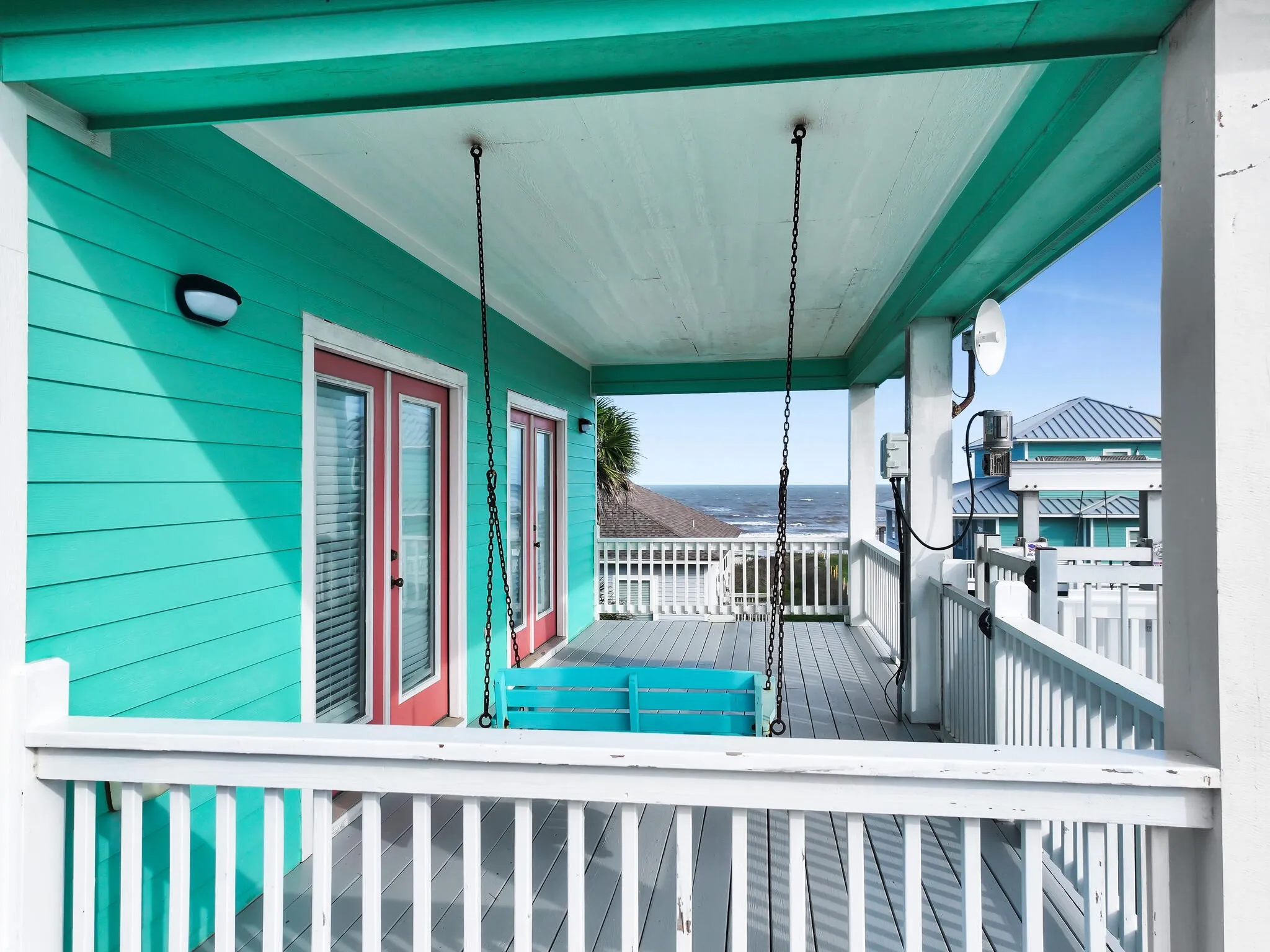 Single Family Residence For Sale in Galveston County , 931 Bahama Dr, Crystal Beach, Texas 77650, 4 Bedroom, 3 Bathroom, 1 Garage spaces, 2,392 Sqft, built in 2011, Preowned, mls#21237676, Real Estate Agent in Crystal Beach, Homes For Sale in Galveston county, Homes For Sale in Crystal Beach, Realtor in Crystal Beach Texas, Real Estate Brokerage Independent Realty Texas, Luminita Cordes Realtor