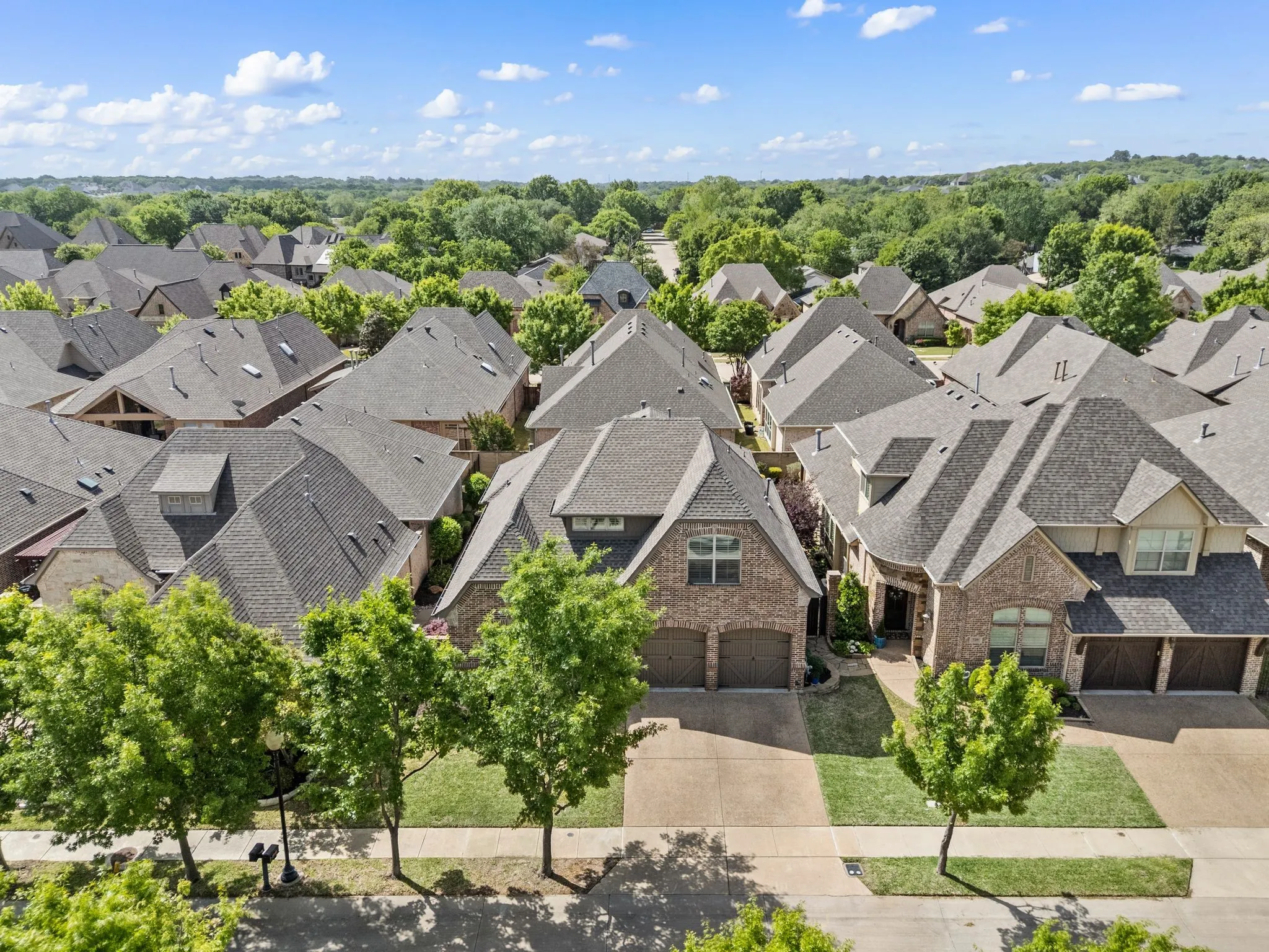 Single Family Residence For Sale in Tarrant County , 724 E Hill Street, Keller, Texas 76248, 3 Bedroom, 3 Bathroom, 2 Garage spaces, 2,712 Sqft, built in 2012, Preowned, Price $720,000, mls#21235185, Real Estate Agent in Keller, Homes For Sale in Tarrant county, Homes For Sale in Keller, Realtor in Keller Texas, Real Estate Brokerage Independent Realty Texas, Luminita Cordes Realtor
