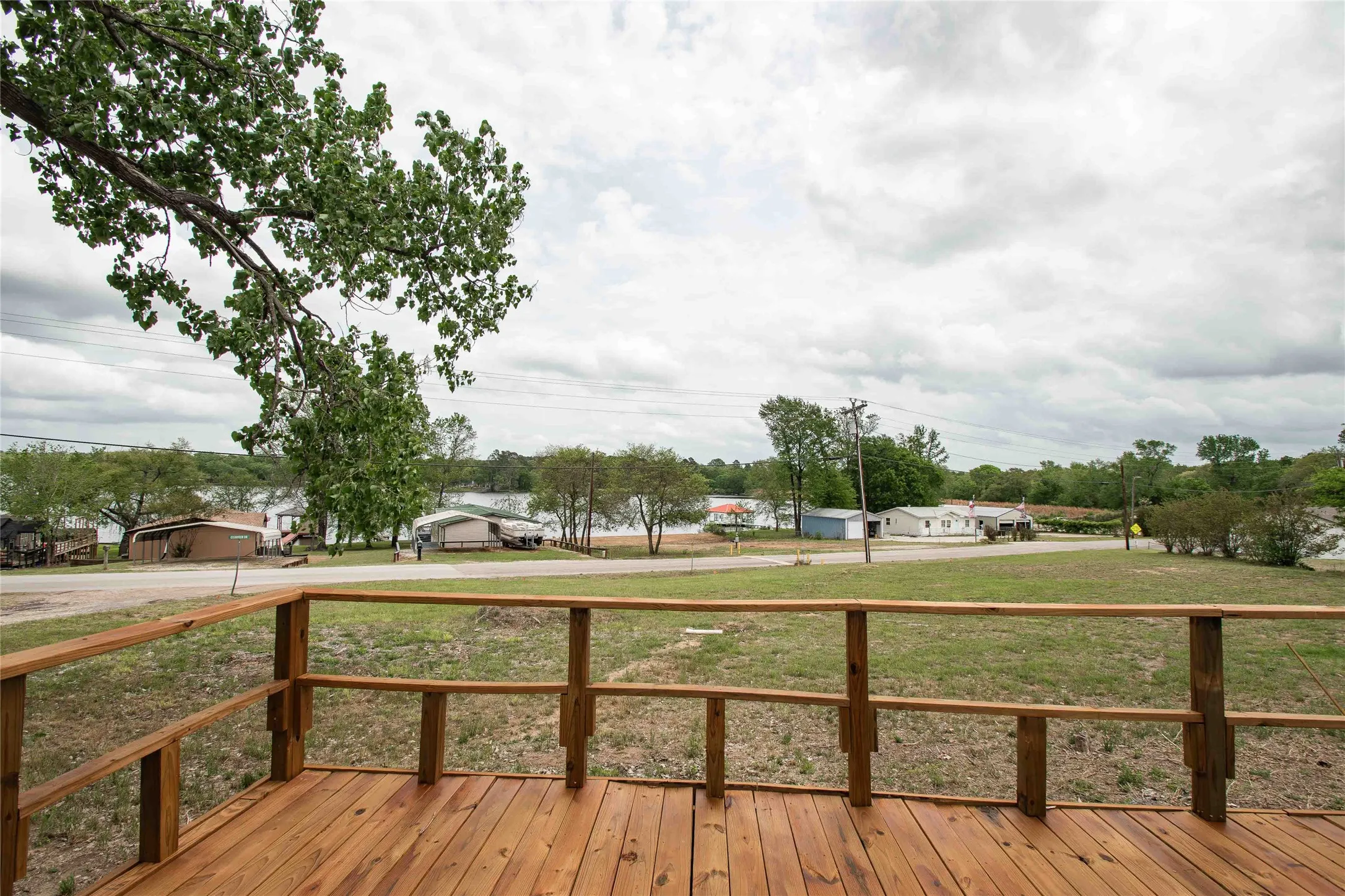 View from the side double deck toward the water