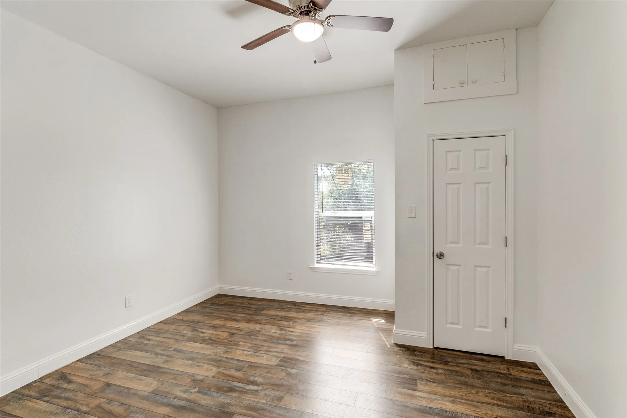 Single Family Residence For Rent in Dallas County , 2323 Stoneman Street, Dallas, Texas 75215, 4 Bedroom, 2 Bathroom, Garage spaces, 1,480 Sqft, built in 1921, mls#21238359, Real Estate Agent in Dallas, Homes For Rent in Dallas county, Homes For Rent in Dallas, Realtor in Dallas Texas, Real Estate Brokerage Independent Realty Texas, Luminita Cordes Realtor