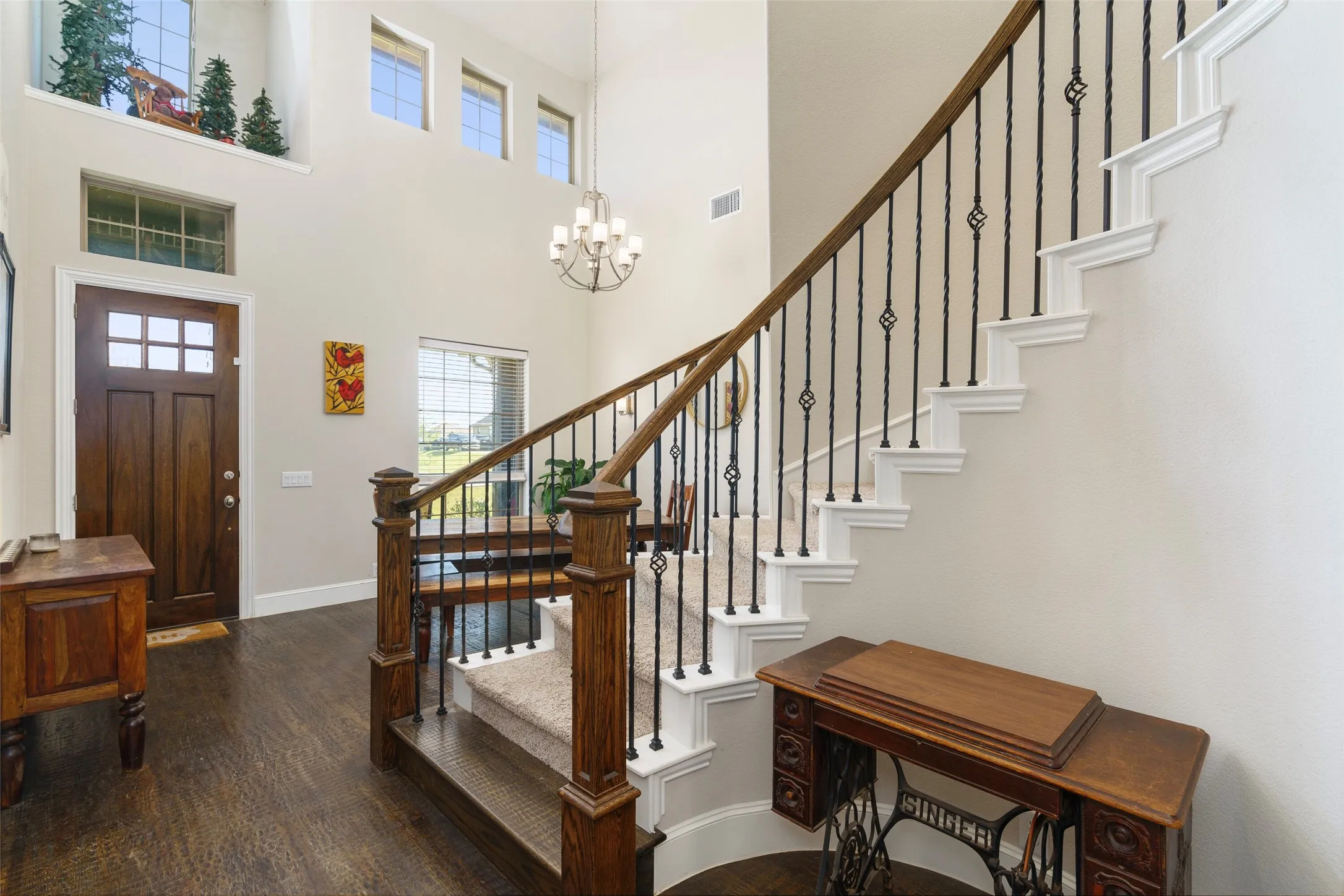 Single Family Residence For Sale in Grayson County , 191 Daniel Drive, Van Alstyne, Texas 75495, 5 Bedroom, 5 Bathroom, 3 Garage spaces, 4,007 Sqft, built in 2021, mls#21238282, Real Estate Agent in Van Alstyne, Homes For Sale in Grayson county, Homes For Sale in Van Alstyne, Realtor in Van Alstyne Texas, Real Estate Brokerage Independent Realty Texas, Luminita Cordes Realtor