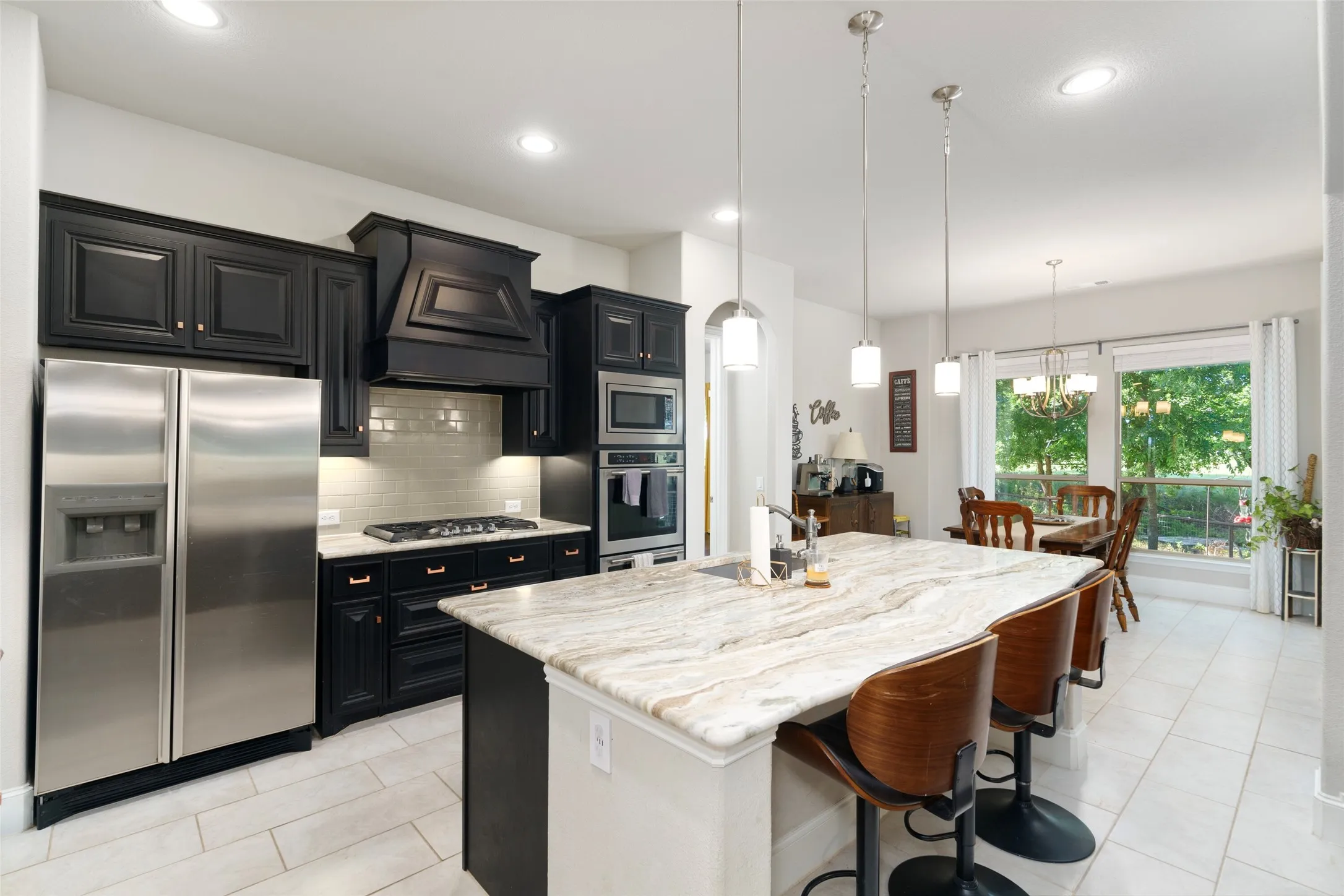 Single Family Residence For Sale in Grayson County , 191 Daniel Drive, Van Alstyne, Texas 75495, 5 Bedroom, 5 Bathroom, 3 Garage spaces, 4,007 Sqft, built in 2021, mls#21238282, Real Estate Agent in Van Alstyne, Homes For Sale in Grayson county, Homes For Sale in Van Alstyne, Realtor in Van Alstyne Texas, Real Estate Brokerage Independent Realty Texas, Luminita Cordes Realtor