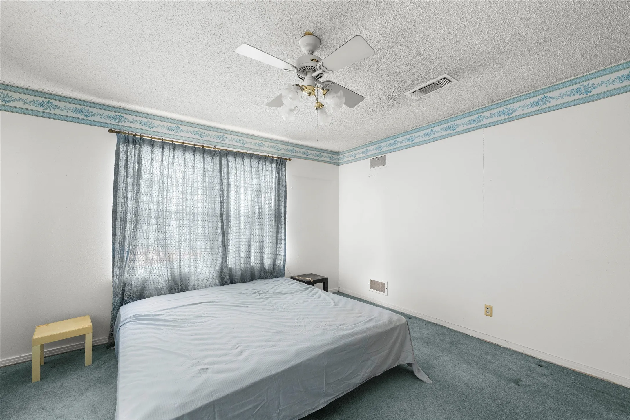 Farm For Sale in Mc Lennan County , 1000 Mcdonald Lane, Bellmead, Texas 76705, 3 Bedrooms, 2 Bathrooms, Garage spaces, 3,139 Sqft, built in 1958, Price $862,560, mls#21236429, Real Estate Agent in Bellmead, Homes For Sale in Mc Lennan county, Homes For Sale in Bellmead, Realtor in Bellmead Texas, Real Estate Brokerage Independent Realty Texas, Luminita Cordes Realtor