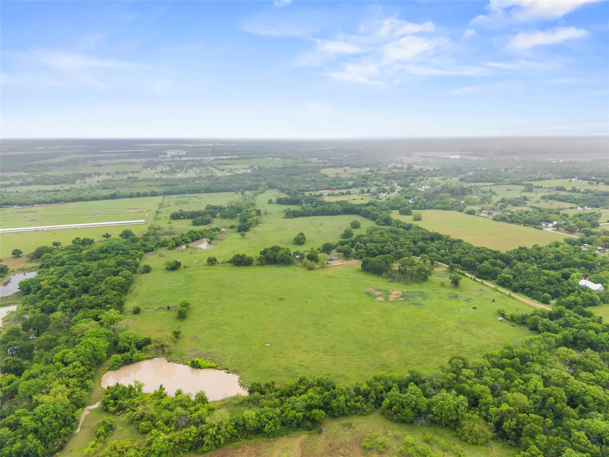 Farm For Sale in Mc Lennan County , 1000 Mcdonald Lane, Bellmead, Texas 76705, 3 Bedrooms, 2 Bathrooms, Garage spaces, 3,139 Sqft, built in 1958, Price $862,560, mls#21236429, Real Estate Agent in Bellmead, Homes For Sale in Mc Lennan county, Homes For Sale in Bellmead, Realtor in Bellmead Texas, Real Estate Brokerage Independent Realty Texas, Luminita Cordes Realtor