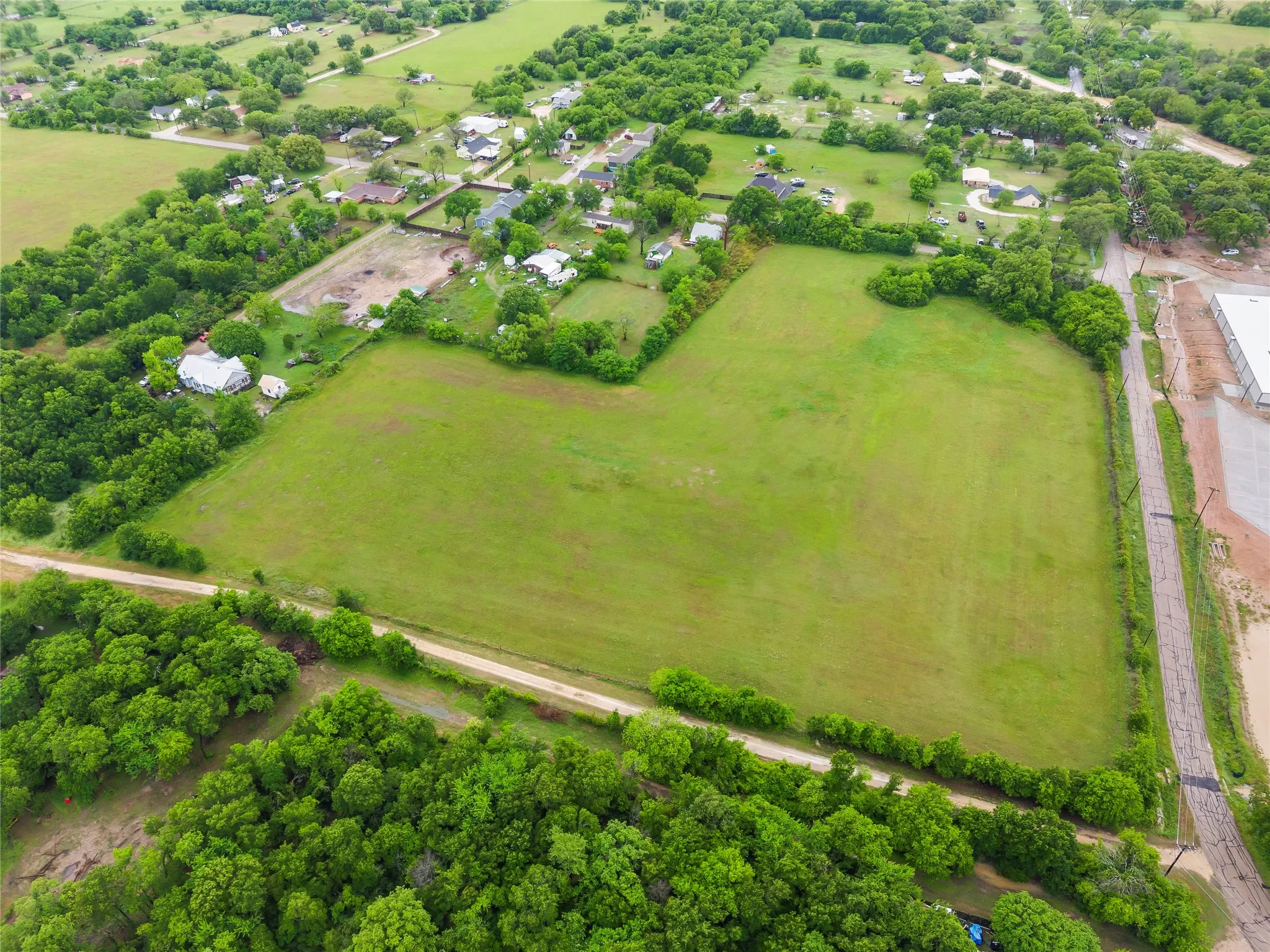 Farm For Sale in Mc Lennan County , 1000 Mcdonald Lane, Bellmead, Texas 76705, 3 Bedrooms, 2 Bathrooms, Garage spaces, 3,139 Sqft, built in 1958, Price $862,560, mls#21236429, Real Estate Agent in Bellmead, Homes For Sale in Mc Lennan county, Homes For Sale in Bellmead, Realtor in Bellmead Texas, Real Estate Brokerage Independent Realty Texas, Luminita Cordes Realtor