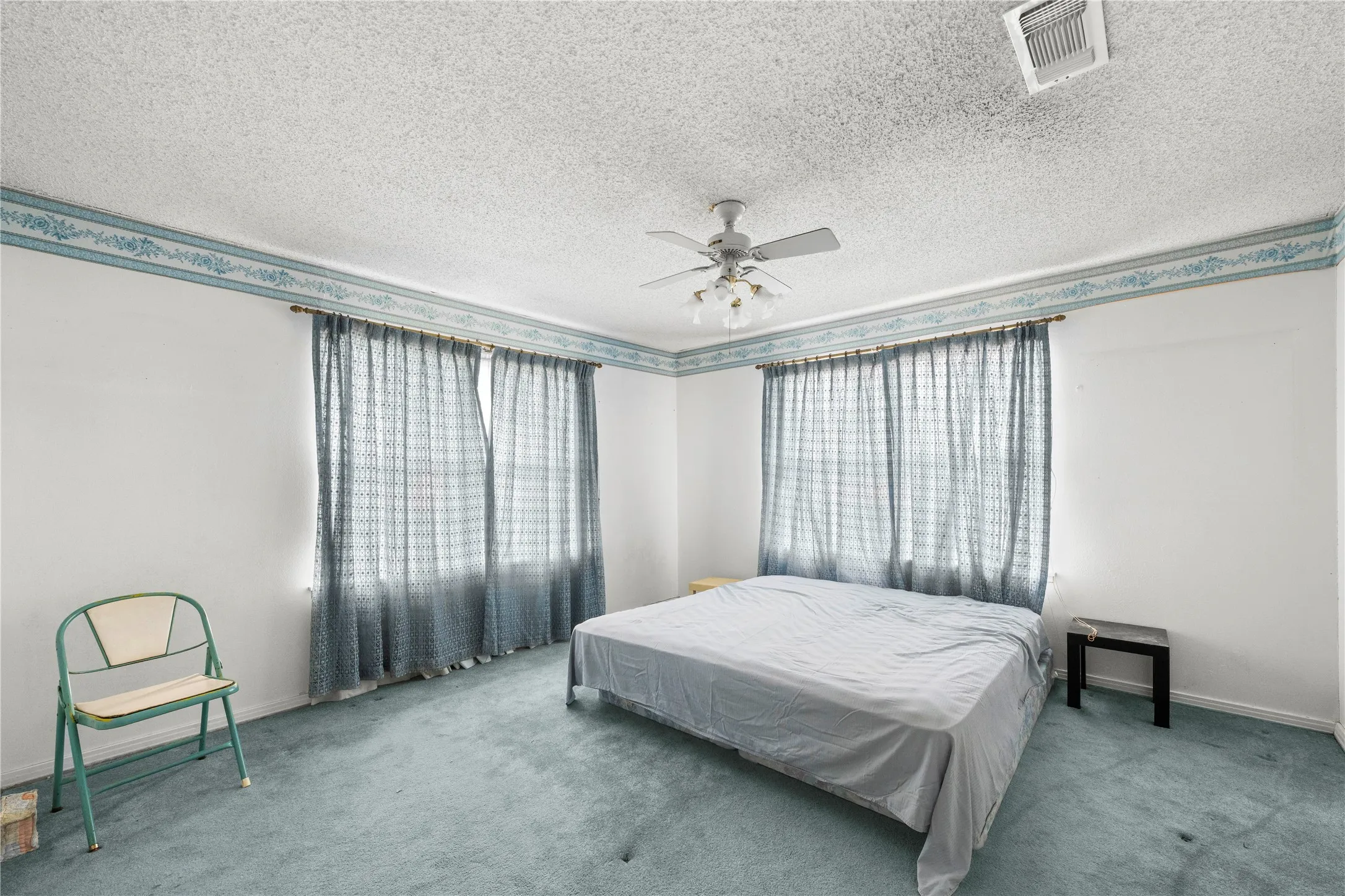 Farm For Sale in Mc Lennan County , 1000 Mcdonald Lane, Bellmead, Texas 76705, 3 Bedrooms, 2 Bathrooms, Garage spaces, 3,139 Sqft, built in 1958, Price $862,560, mls#21236429, Real Estate Agent in Bellmead, Homes For Sale in Mc Lennan county, Homes For Sale in Bellmead, Realtor in Bellmead Texas, Real Estate Brokerage Independent Realty Texas, Luminita Cordes Realtor